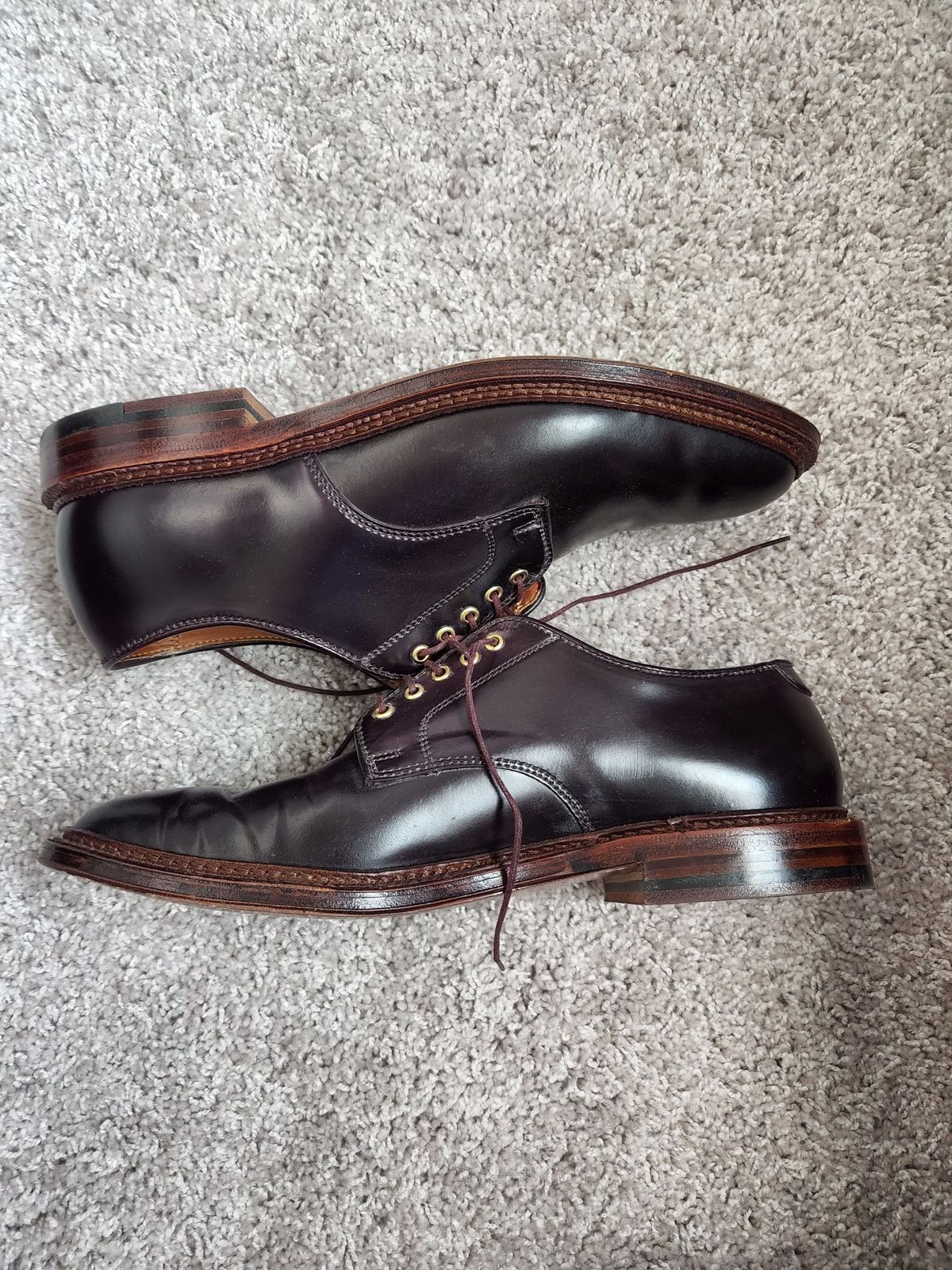 Photo by patinathunderdome on May 2, 2022 of the Alden Dover in Horween Color 8 Shell Cordovan.