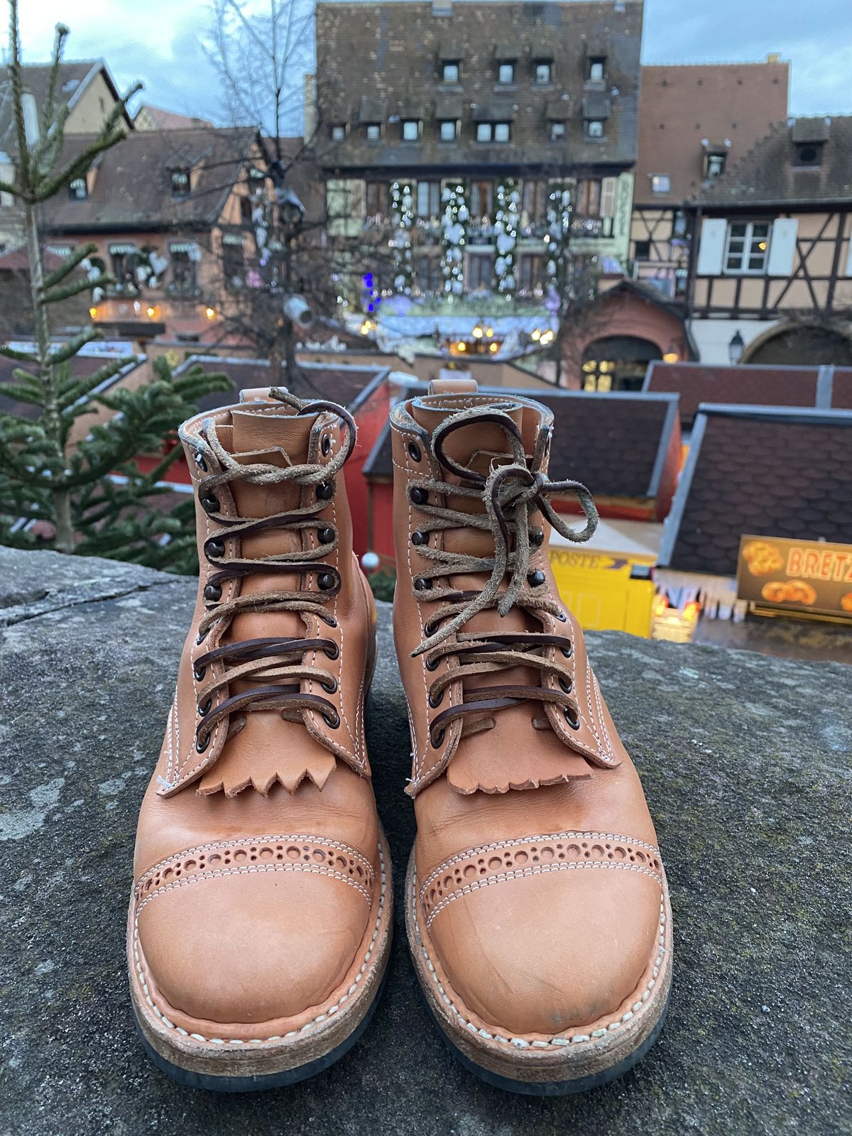 Photo by patinathunderdome on December 5, 2021 of the White's Bounty Hunter in Wickett & Craig Natural Veg Tan.