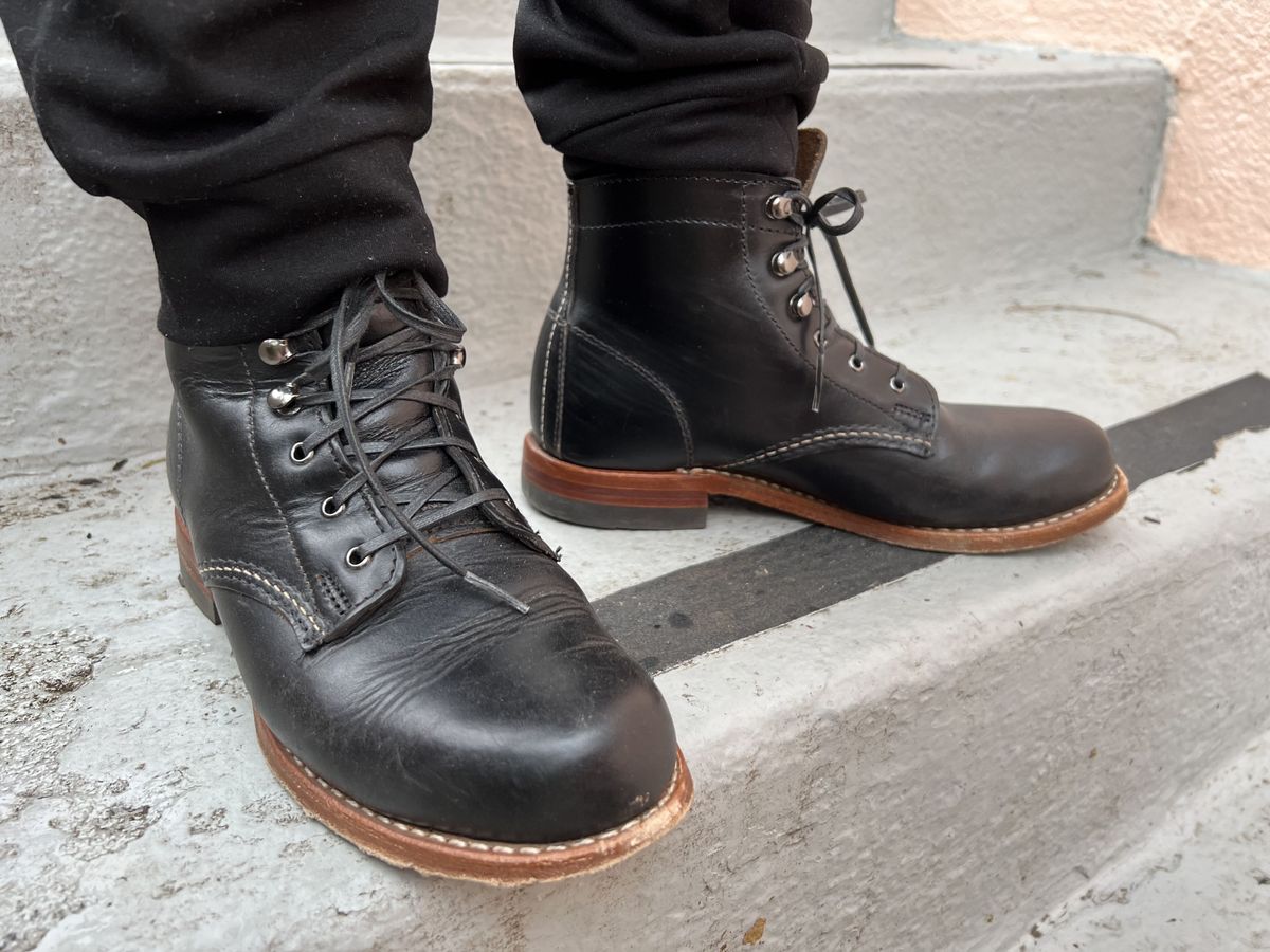 Photo by patinathunderdome on December 3, 2021 of the Wolverine 1000 Mile Plain-Toe Boot in Horween Black Chromexcel.