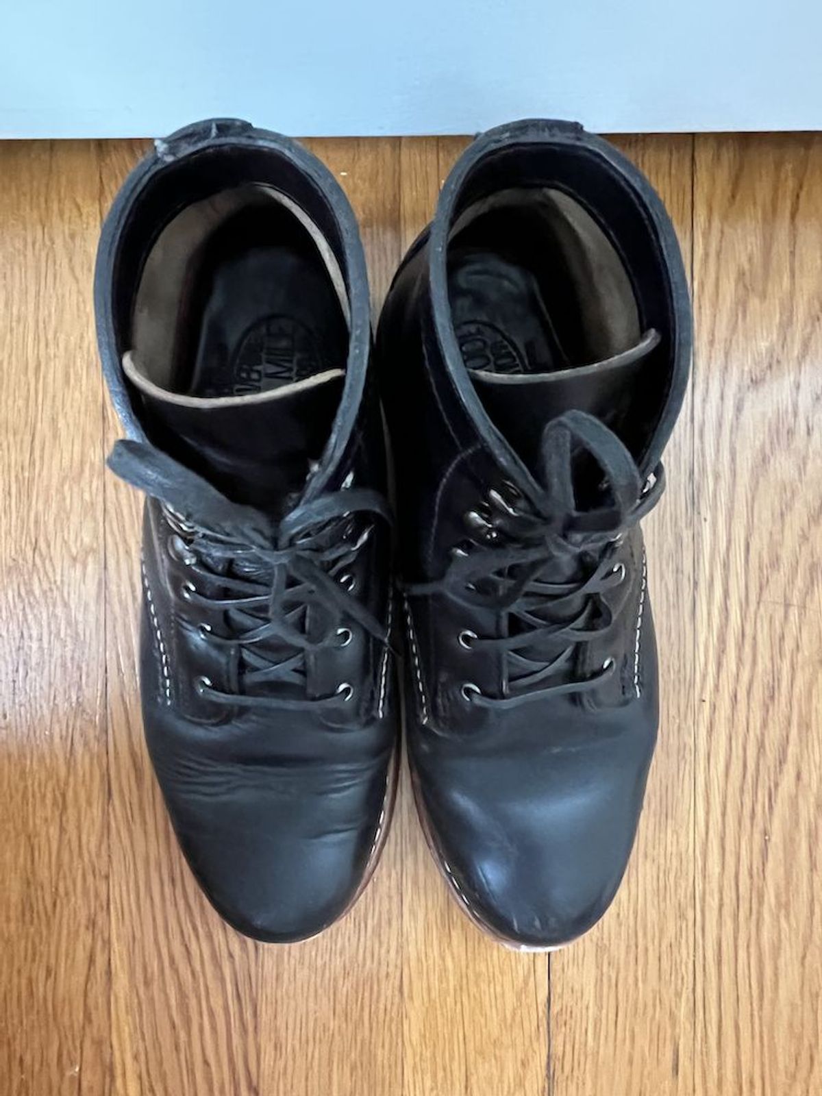 Photo by patinathunderdome on January 3, 2022 of the Wolverine 1000 Mile Plain-Toe Boot in Horween Black Chromexcel.
