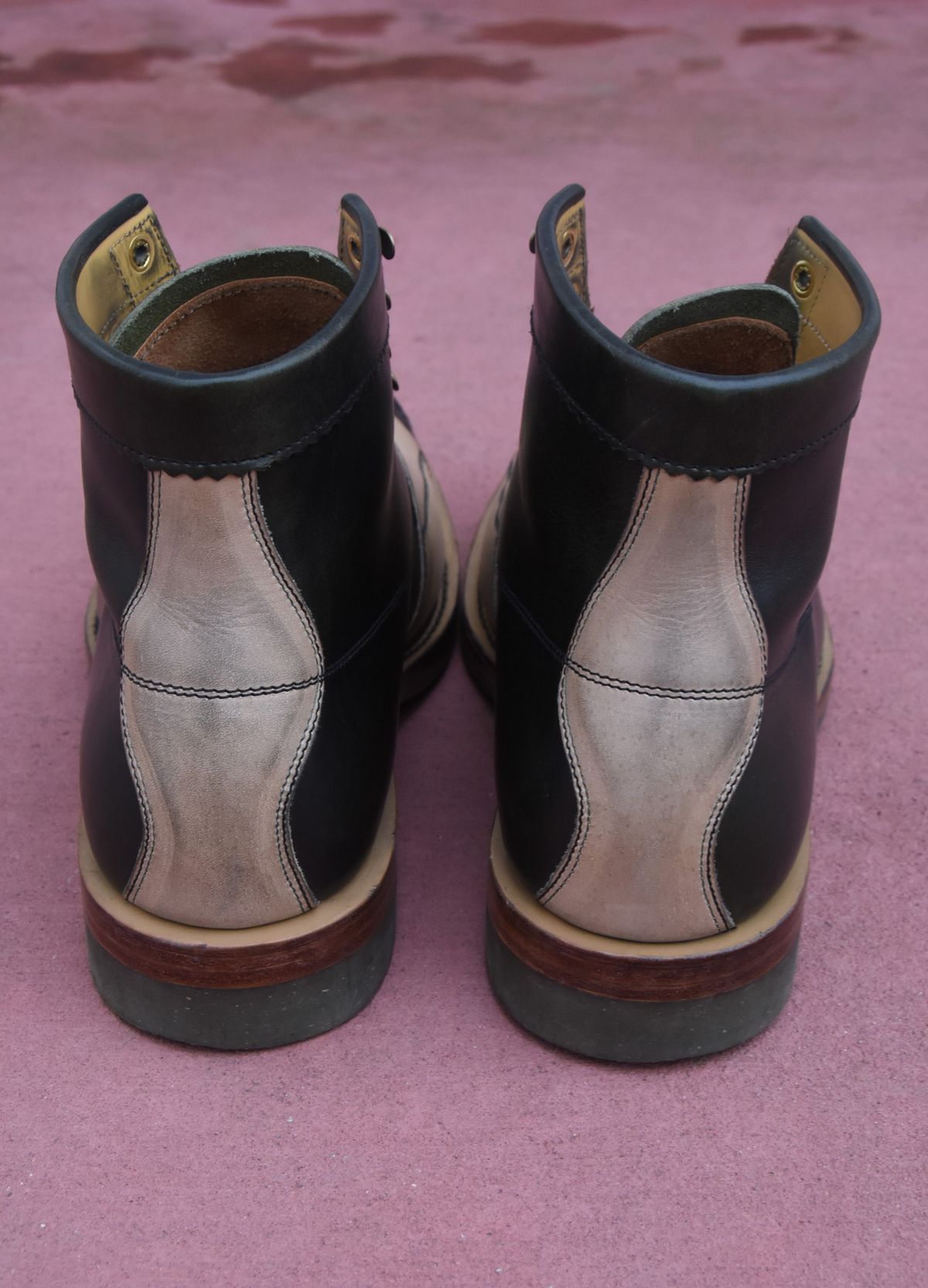 Photo by patinathunderdome on December 4, 2021 of the Sagara Cordmaster in Badalassi Carlo Oliva Minerva Overdyed Black.
