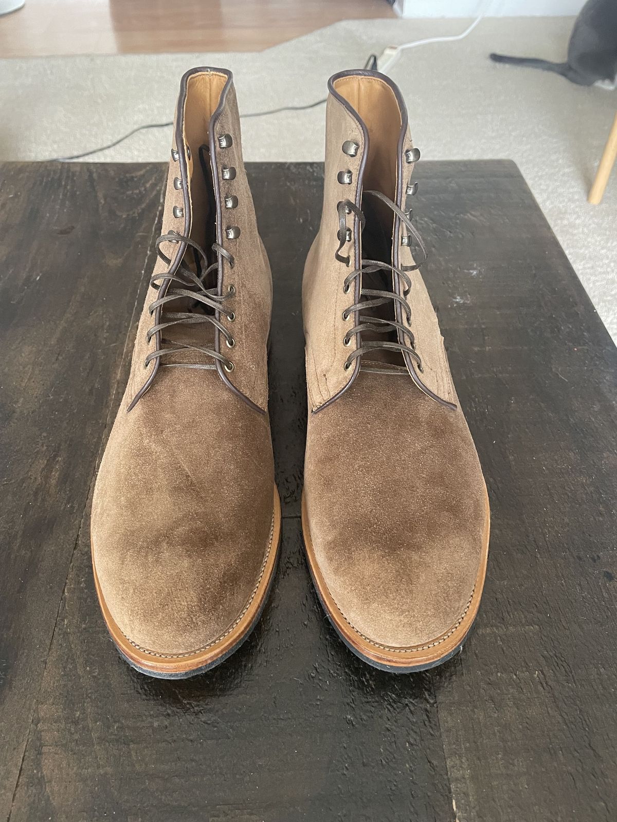 Photo by patinathunderdome on September 30, 2021 of the Viberg Halkett in C.F. Stead Snuff Bison Calf Suede.