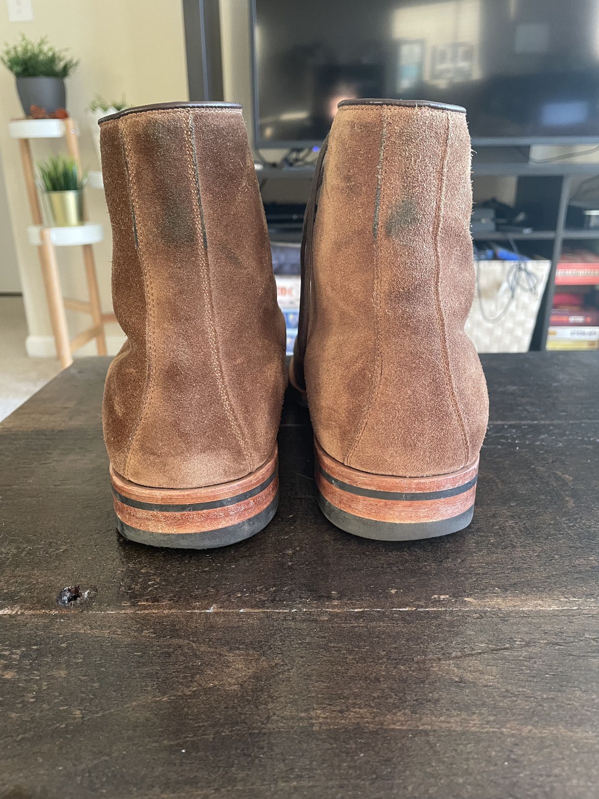 Photo by patinathunderdome on November 1, 2021 of the Viberg Halkett in C.F. Stead Snuff Bison Calf Suede.