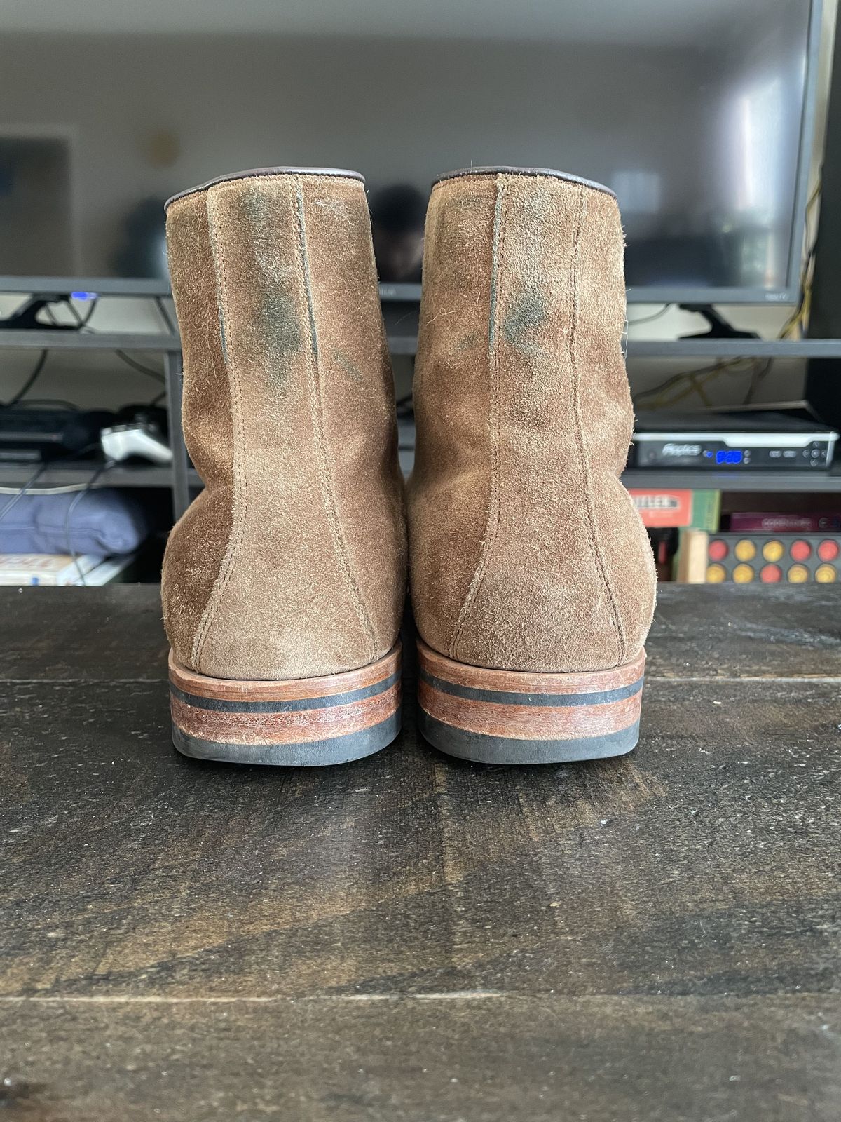 Photo by patinathunderdome on January 3, 2022 of the Viberg Halkett in C.F. Stead Snuff Bison Calf Suede.