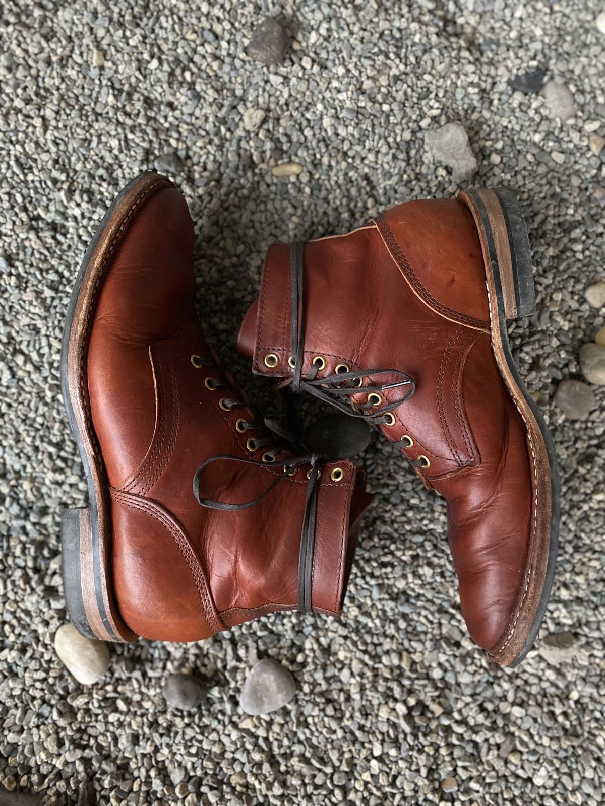 Photo by patinathunderdome on November 2, 2021 of the White's MP-Sherman Plain Toe in Wickett & Craig Red Latigo.
