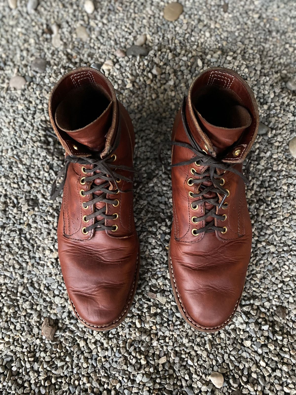 Photo by patinathunderdome on November 2, 2021 of the White's MP-Sherman Plain Toe in Wickett & Craig Red Latigo.