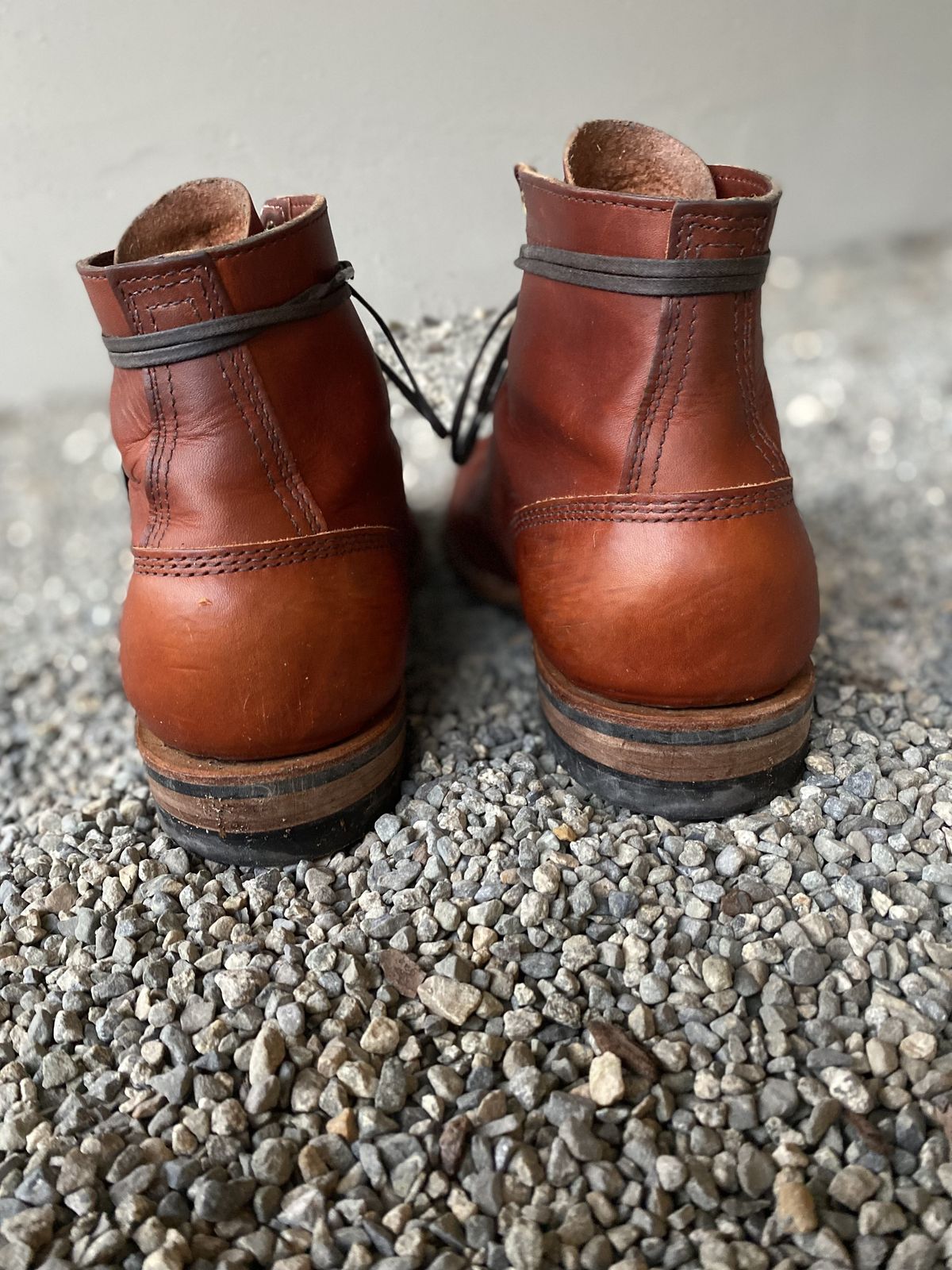 Photo by patinathunderdome on November 2, 2021 of the White's MP-Sherman Plain Toe in Wickett & Craig Red Latigo.