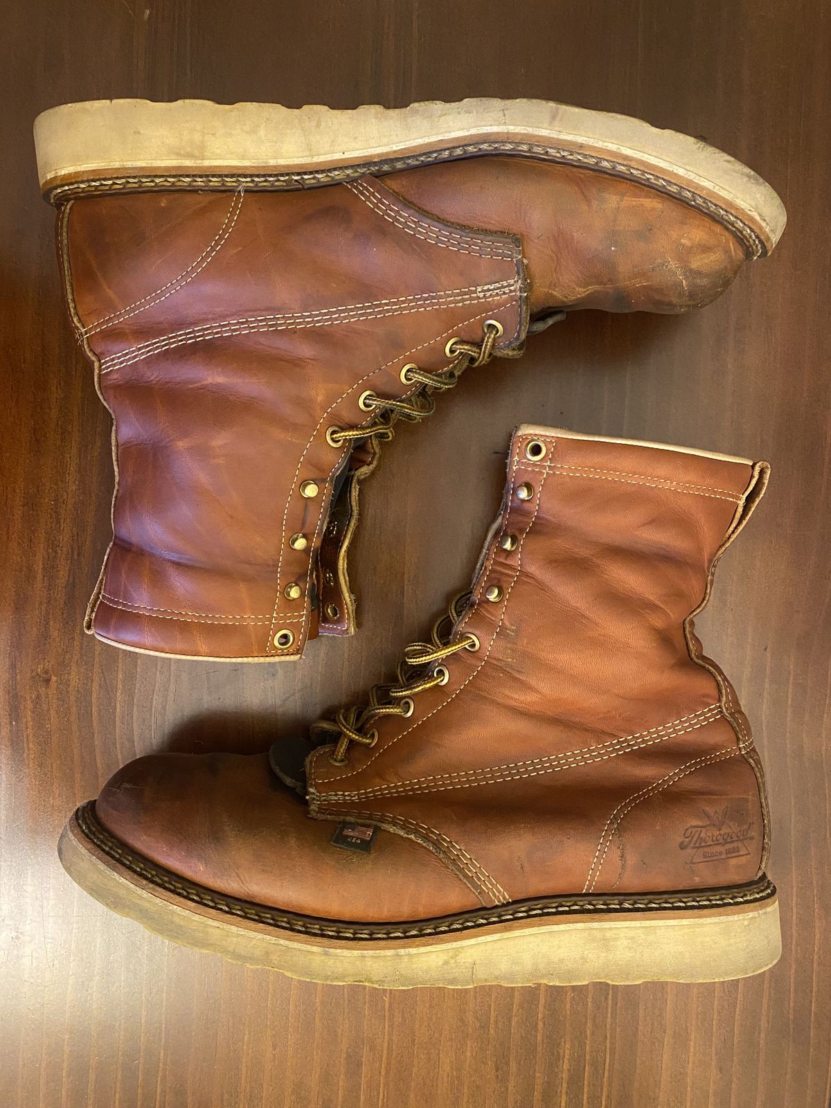 Photo by patinathunderdome on December 4, 2021 of the Thorogood 8" Plain Toe in Tobacco.