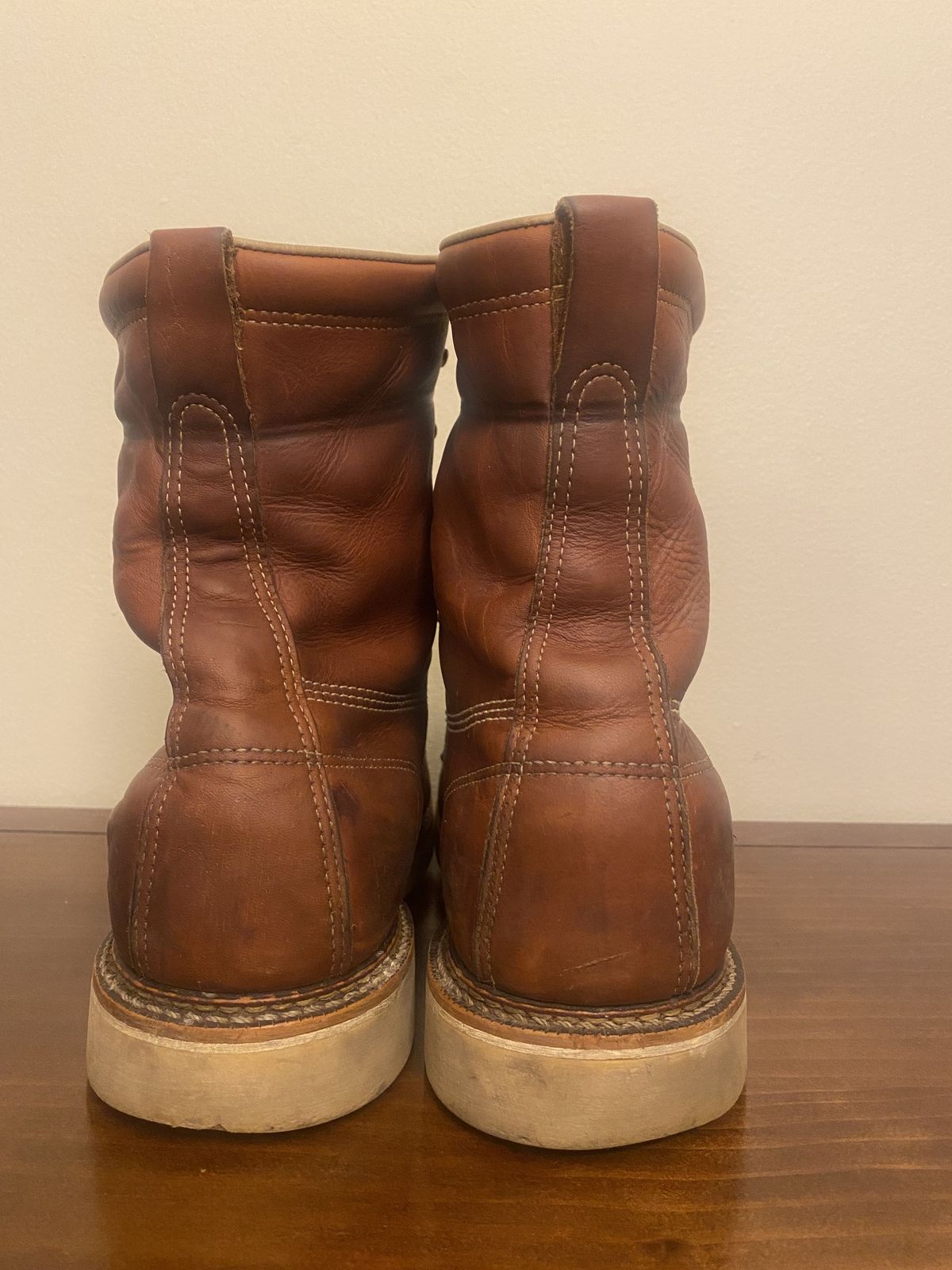 Photo by patinathunderdome on April 5, 2022 of the Thorogood 8" Plain Toe in Tobacco.