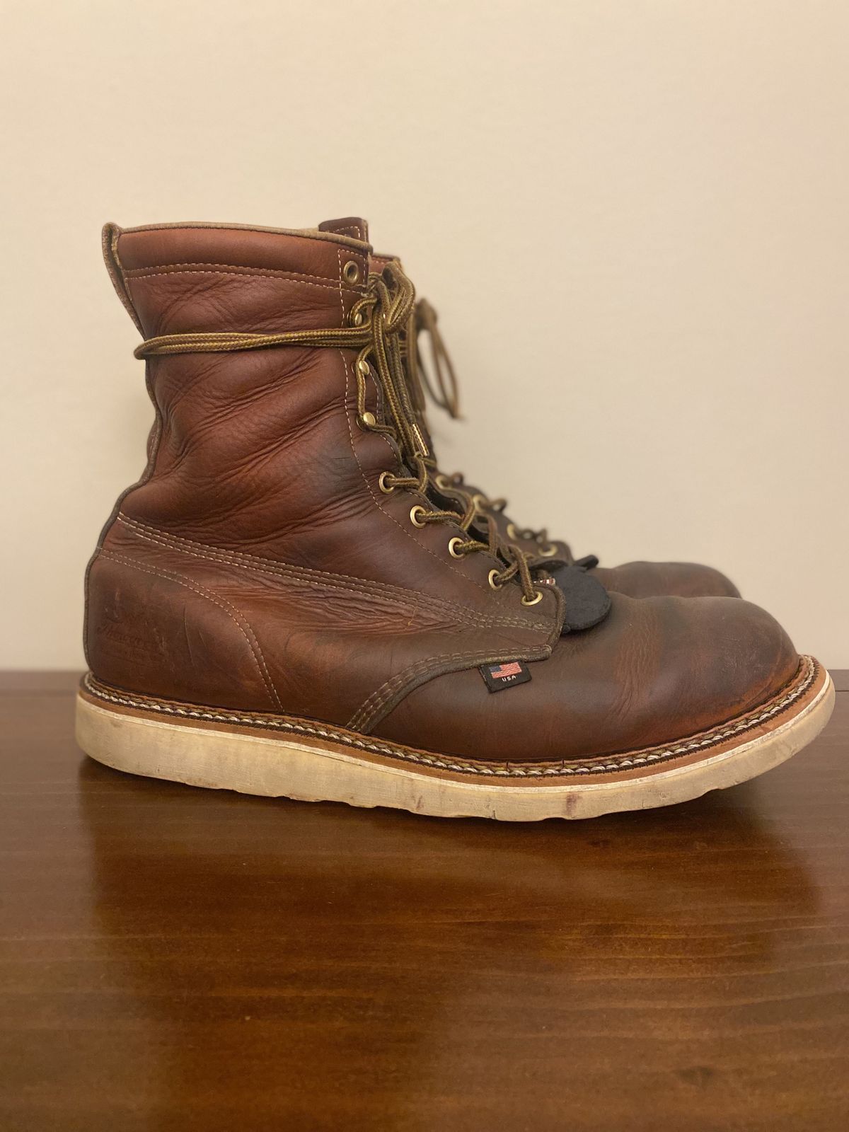 Photo by patinathunderdome on May 6, 2022 of the Thorogood 8" Plain Toe in Tobacco.