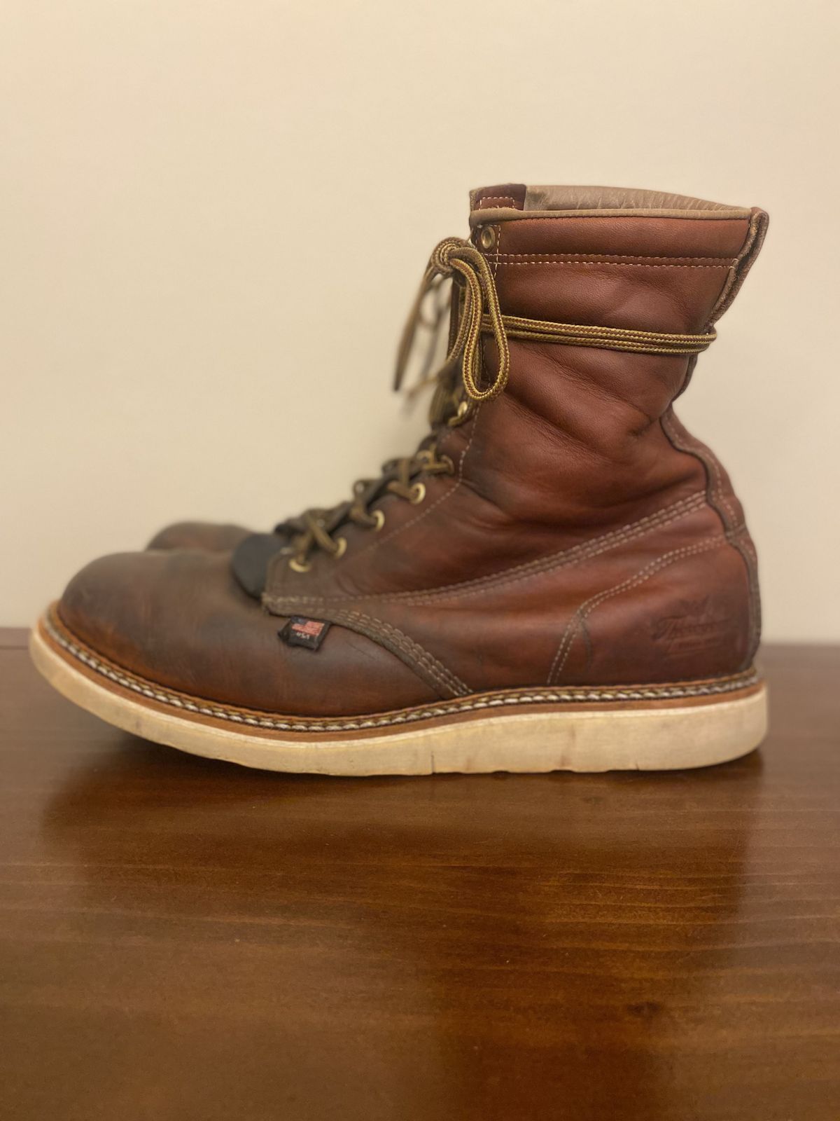 Photo by patinathunderdome on May 6, 2022 of the Thorogood 8" Plain Toe in Tobacco.