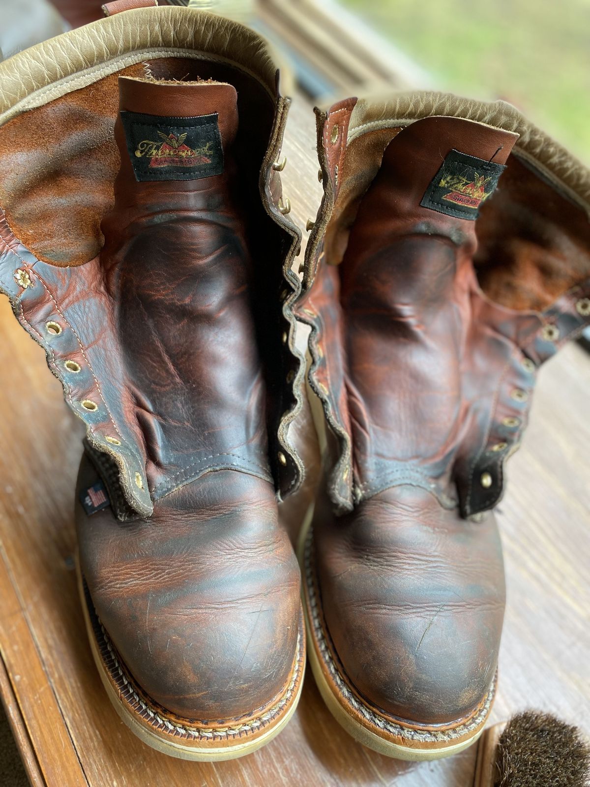 Photo by patinathunderdome on May 6, 2022 of the Thorogood 8" Plain Toe in Tobacco.