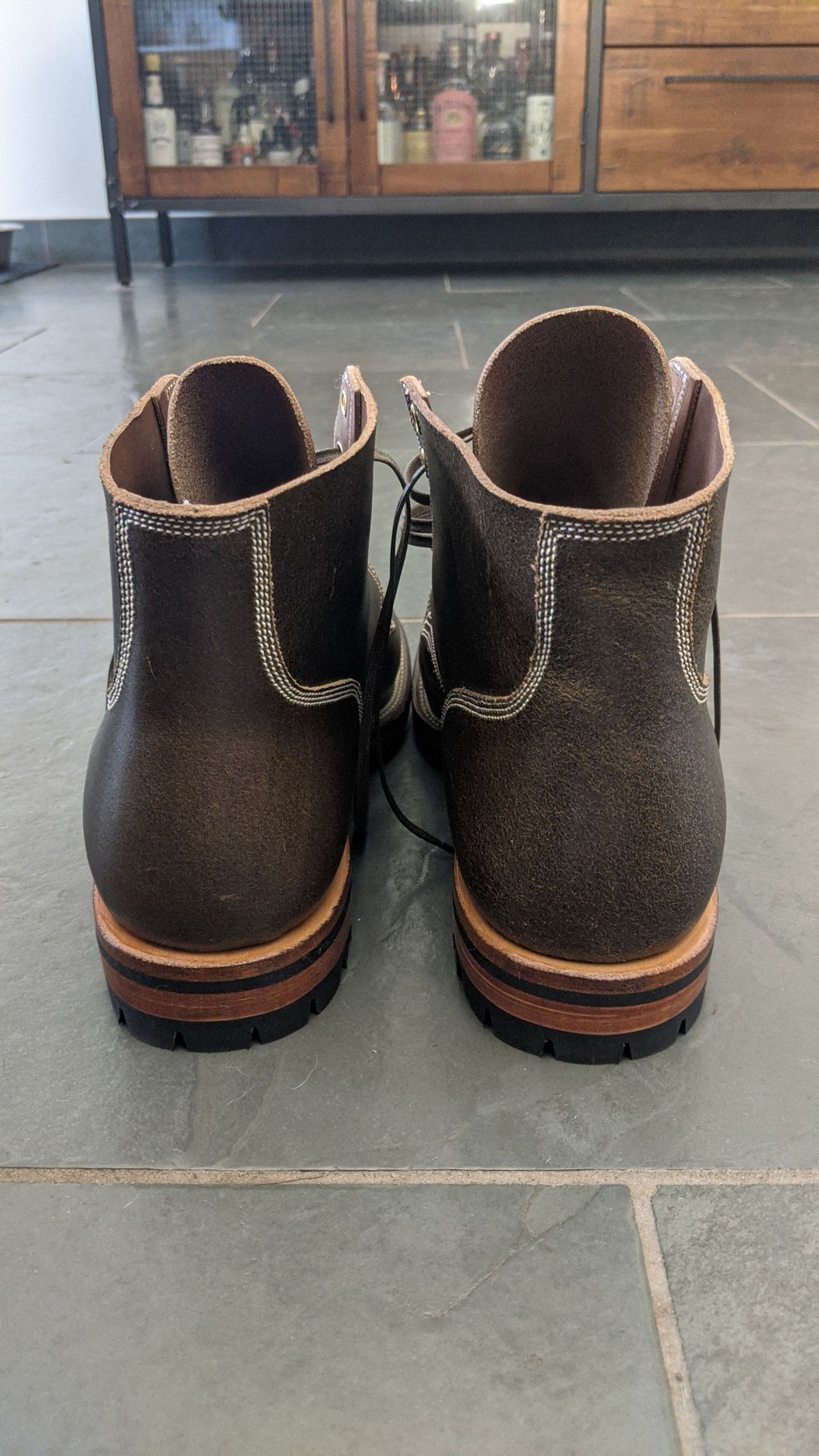 Photo by patinathunderdome on September 30, 2021 of the Viberg Boondocker in Horween Olive Waxed Flesh.