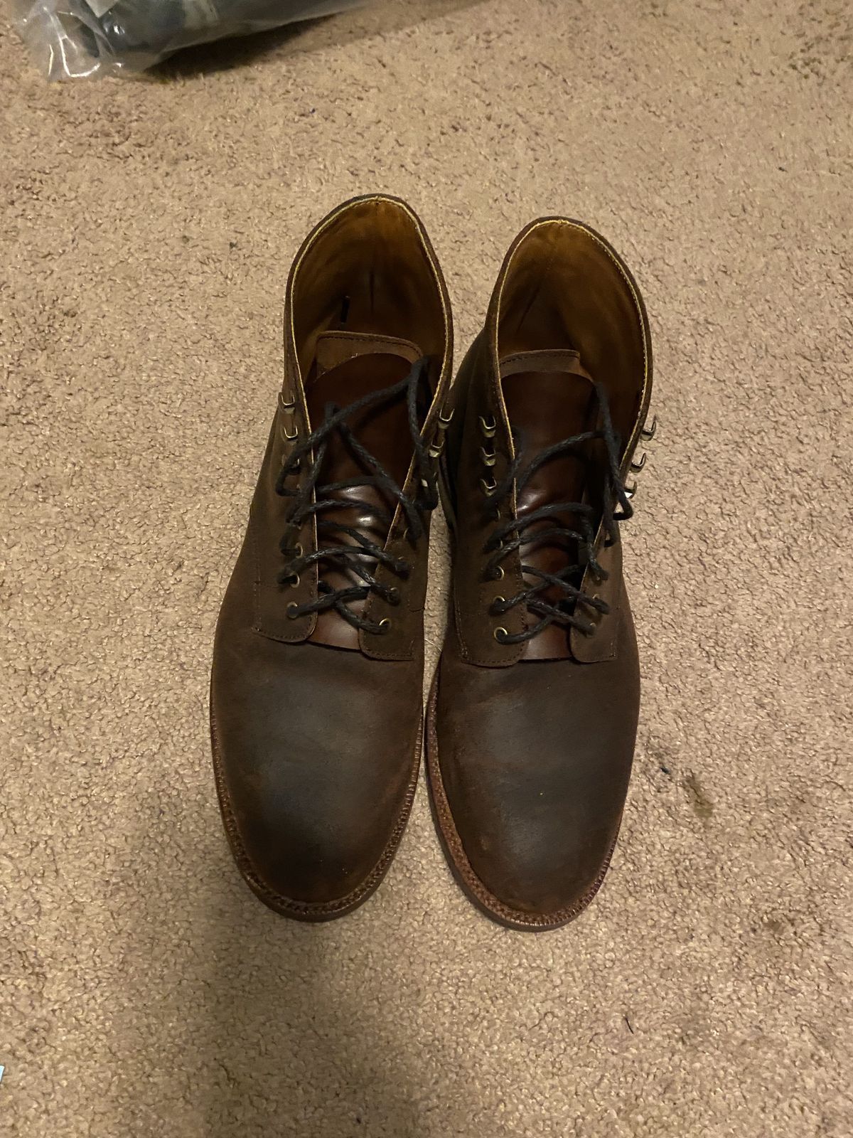Photo by patinathunderdome on November 3, 2021 of the Grant Stone Edward Boot in C.F. Stead Tobacco Waxy Commander Suede.