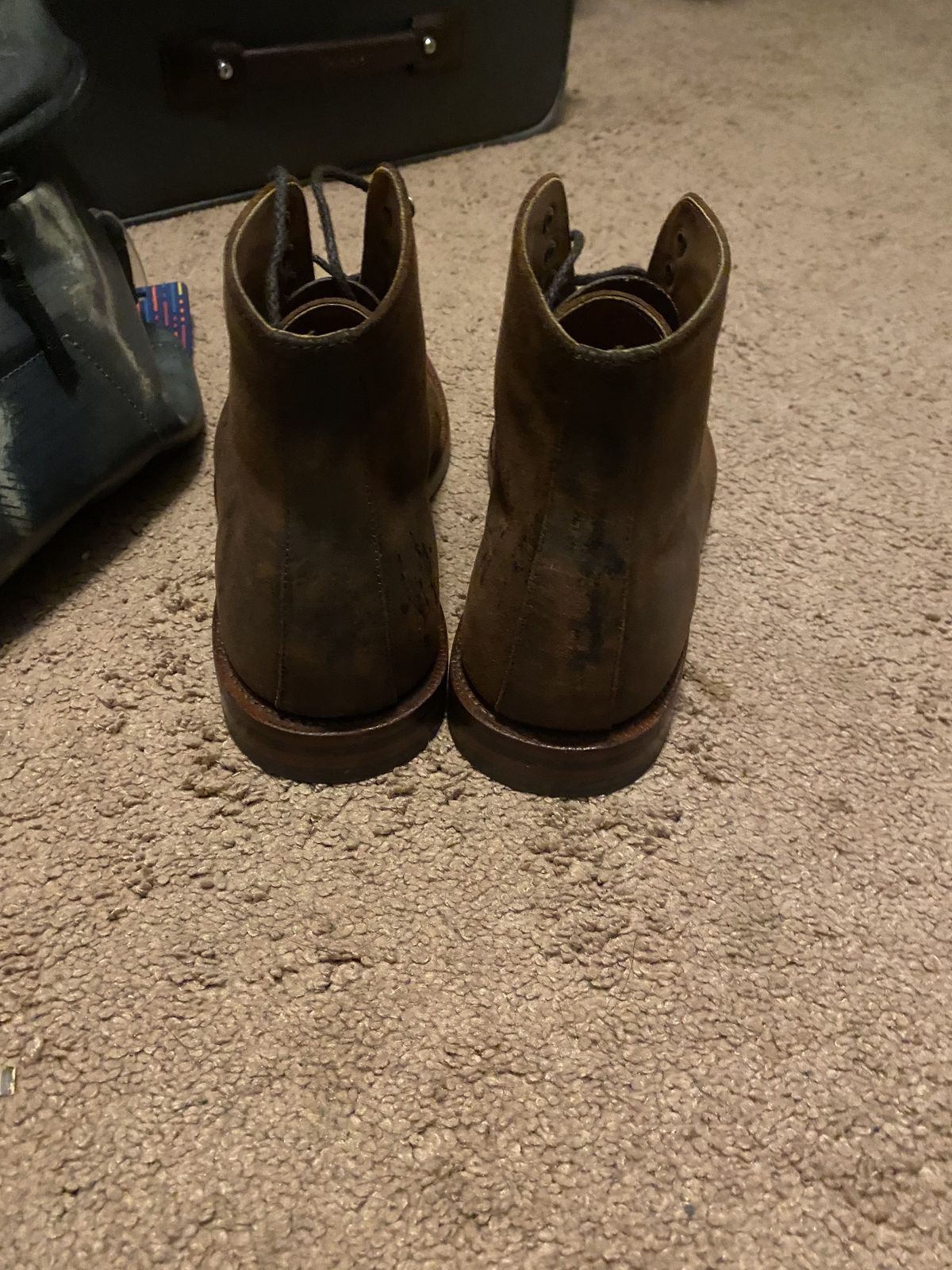 Photo by patinathunderdome on December 5, 2021 of the Grant Stone Edward Boot in C.F. Stead Tobacco Waxy Commander Suede.