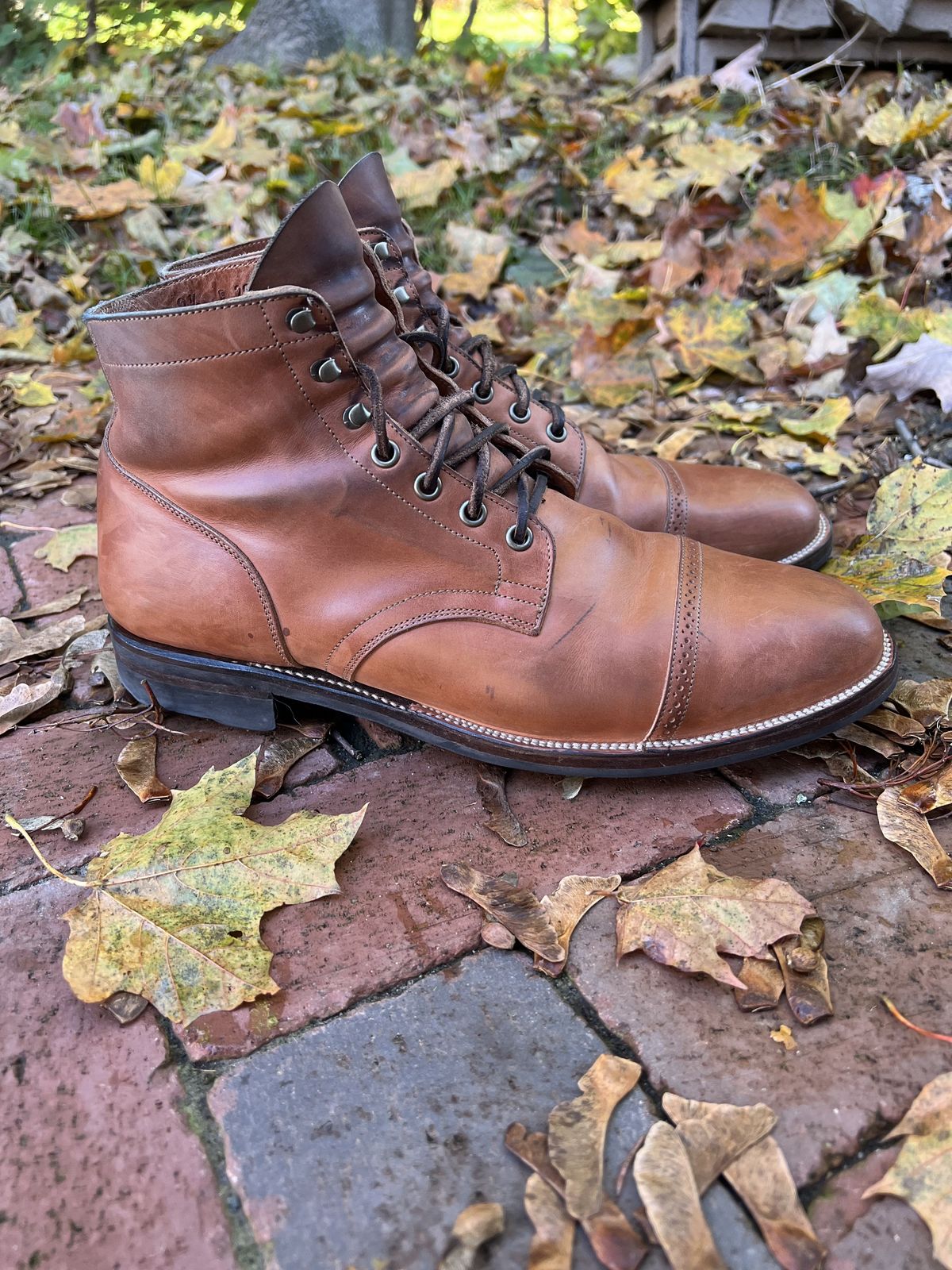 Photo by patinathunderdome on November 5, 2021 of the Viberg Service Boot in Maryam Used Cuoio Vitello Calf.