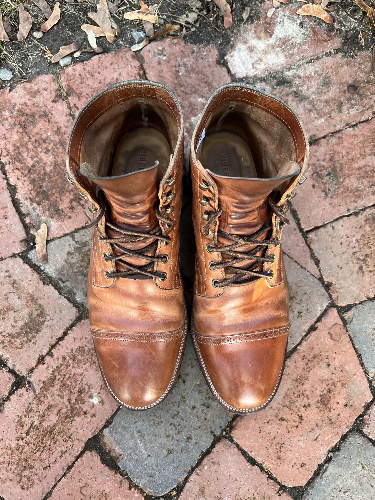 Photo by patinathunderdome on December 4, 2021 of the Viberg Service Boot in Maryam Used Cuoio Vitello Calf.