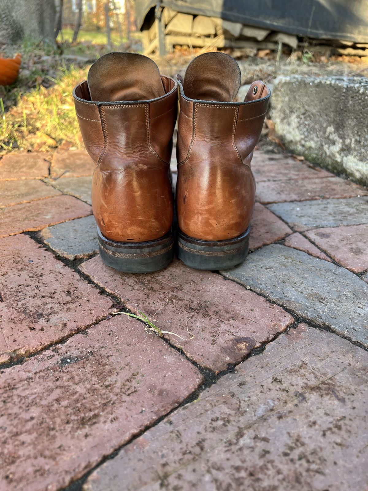 Photo by patinathunderdome on December 4, 2021 of the Viberg Service Boot in Maryam Used Cuoio Vitello Calf.