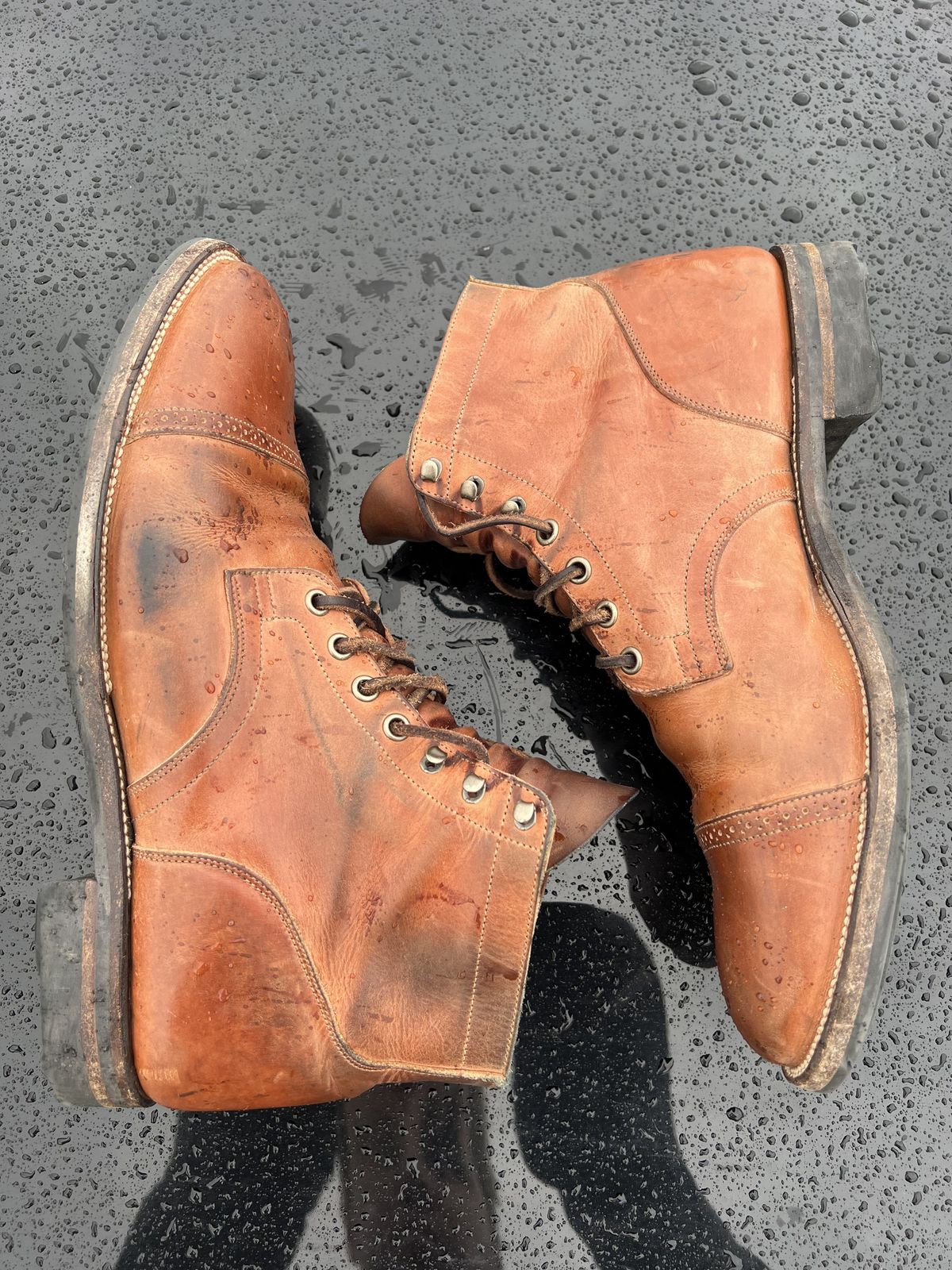 Photo by patinathunderdome on January 5, 2022 of the Viberg Service Boot in Maryam Used Cuoio Vitello Calf.