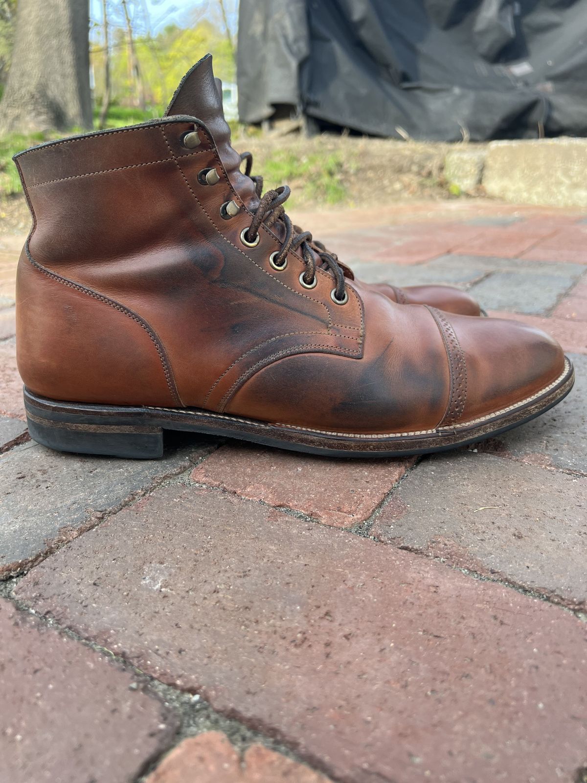 Photo by patinathunderdome on May 6, 2022 of the Viberg Service Boot in Maryam Used Cuoio Vitello Calf.