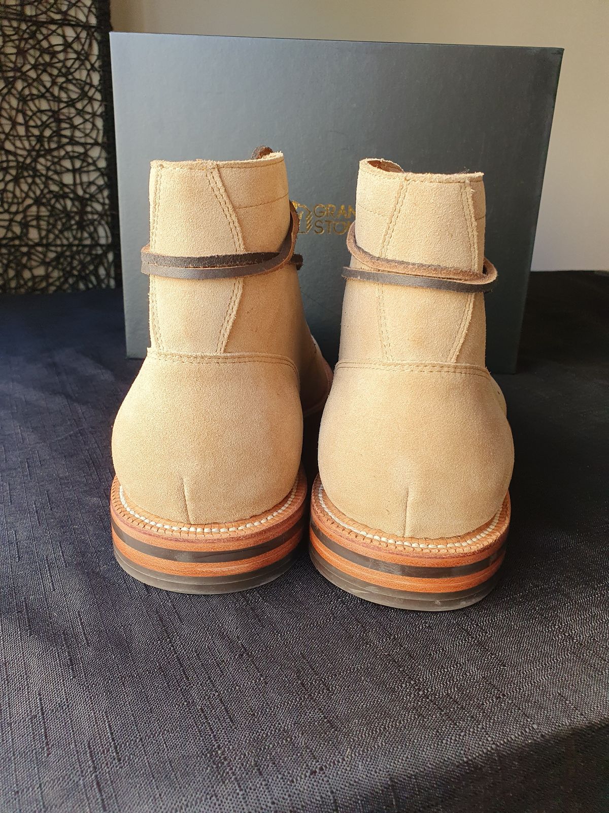 Photo by patinathunderdome on October 2, 2021 of the Grant Stone Diesel Boot in C.F. Stead Tan Repello Calf Suede.
