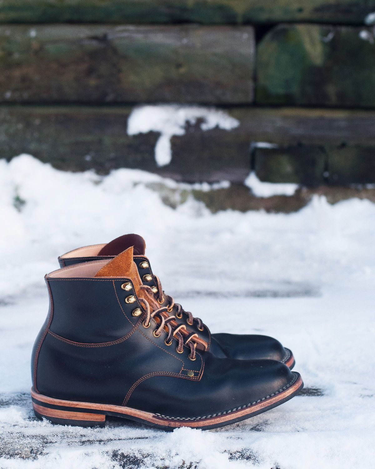 Photo by patinathunderdome on January 5, 2022 of the Østmo Type I in Black Veg-Tanned Shoulder.