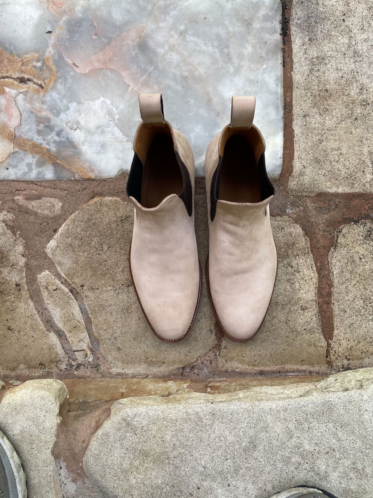 Photo by patinathunderdome on October 3, 2021 of the Benzein The Seventh Chelsea Boot in Conceria Cloe Crust Shell Cordovan.