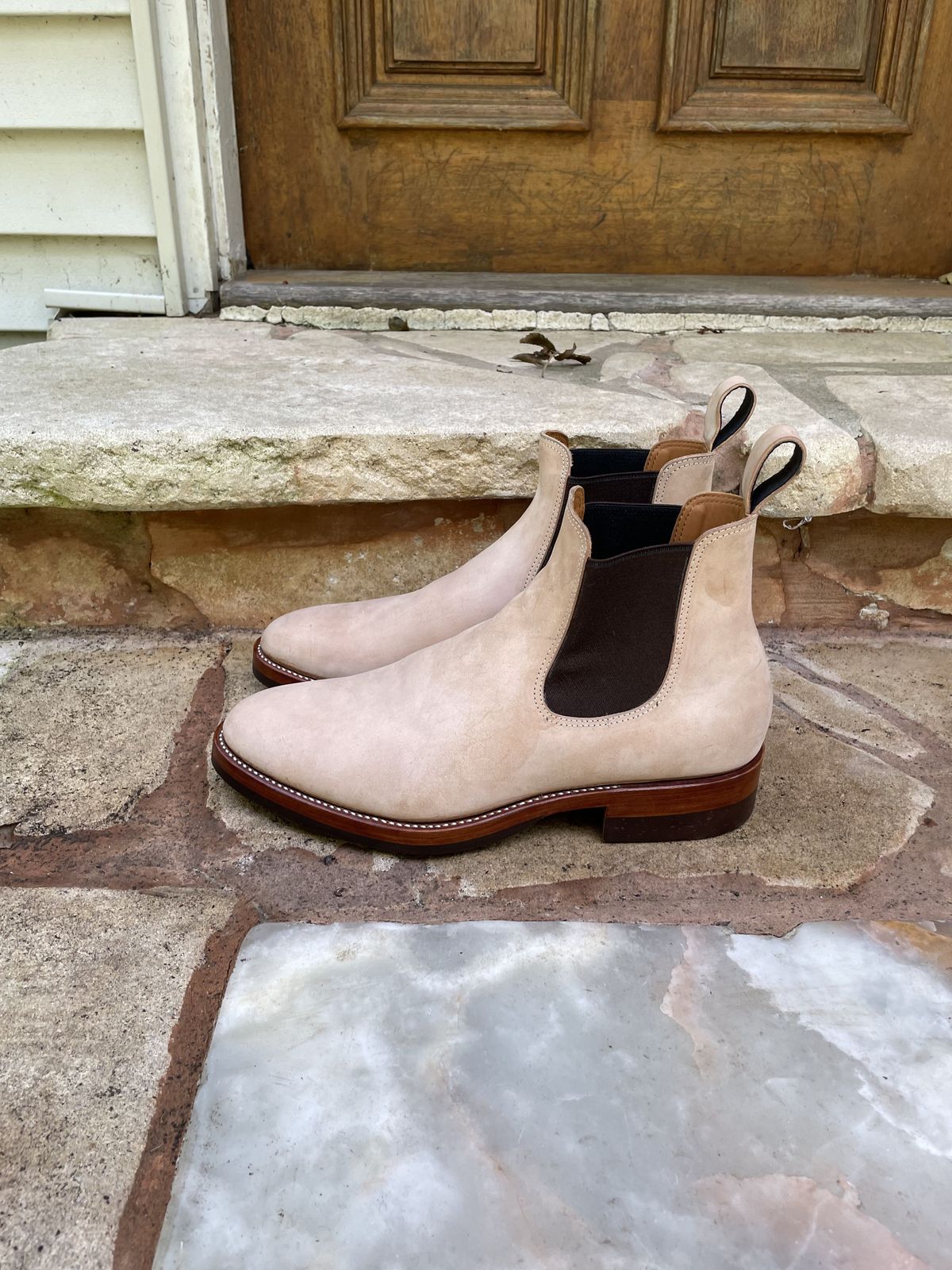 Photo by patinathunderdome on October 3, 2021 of the Benzein The Seventh Chelsea Boot in Conceria Cloe Crust Shell Cordovan.