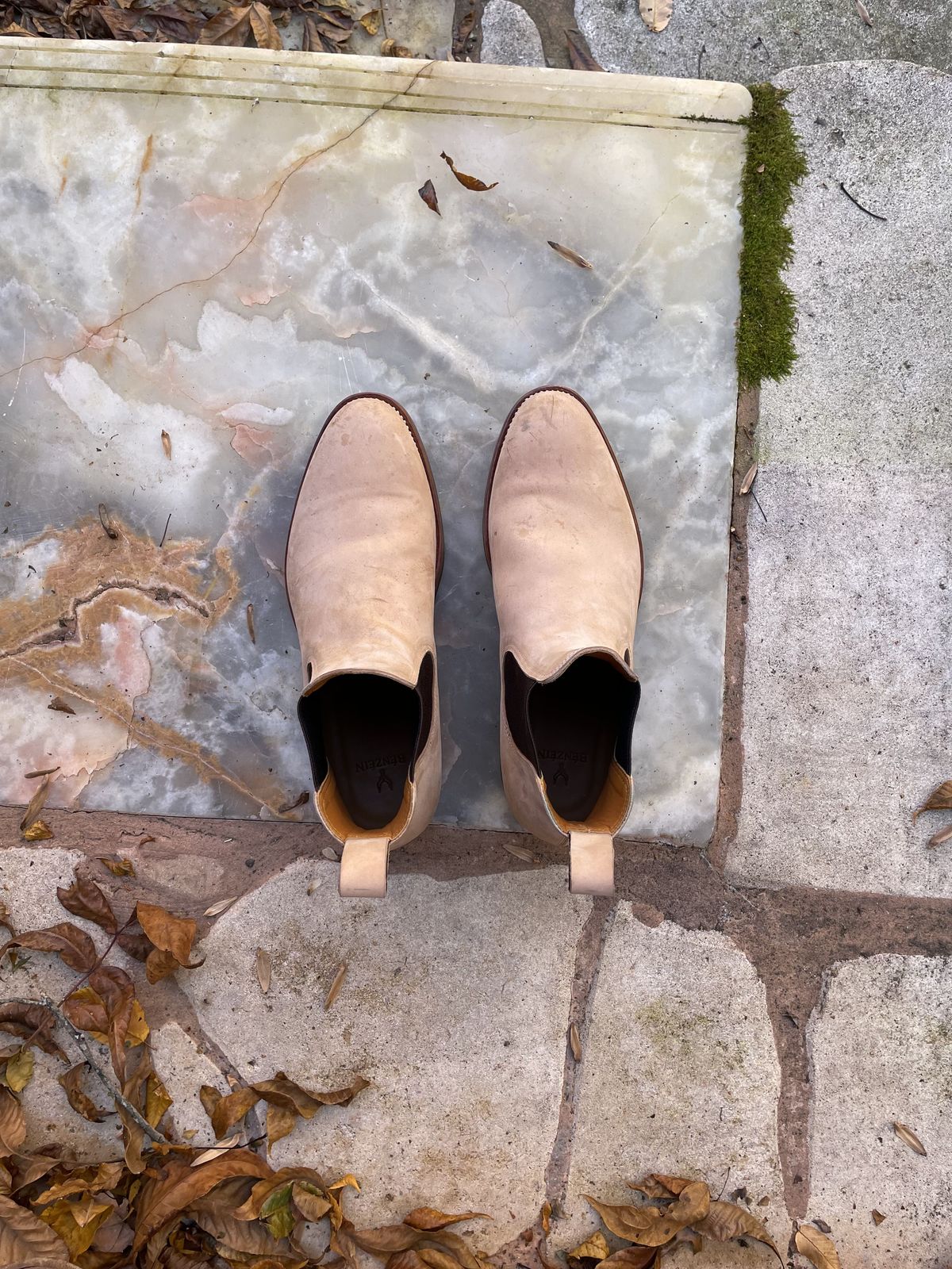 Photo by patinathunderdome on November 5, 2021 of the Benzein The Seventh Chelsea Boot in Conceria Cloe Crust Shell Cordovan.