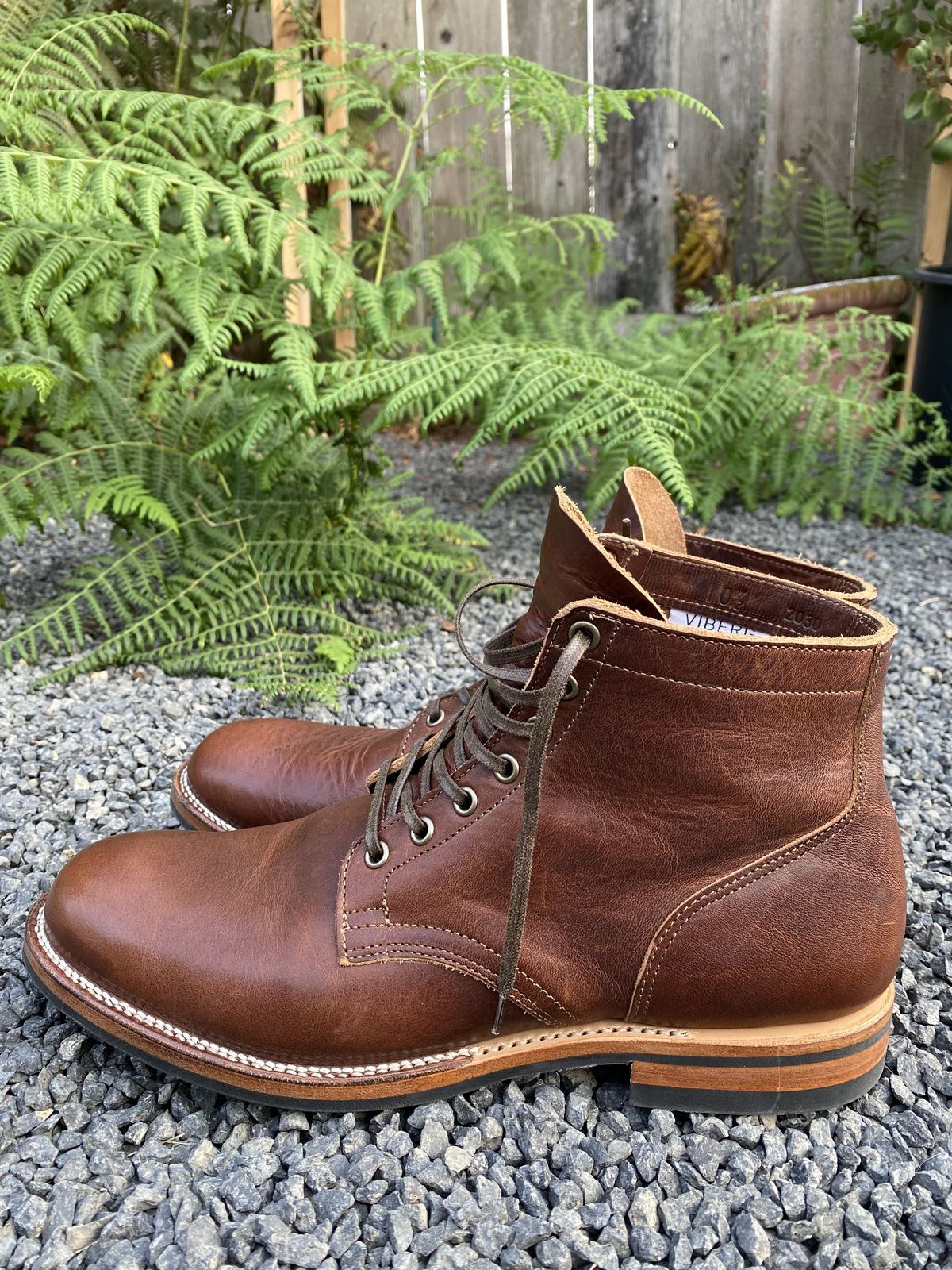 Photo by patinathunderdome on October 5, 2021 of the Viberg Service Boot in Horween Dark Rubber Dublin.