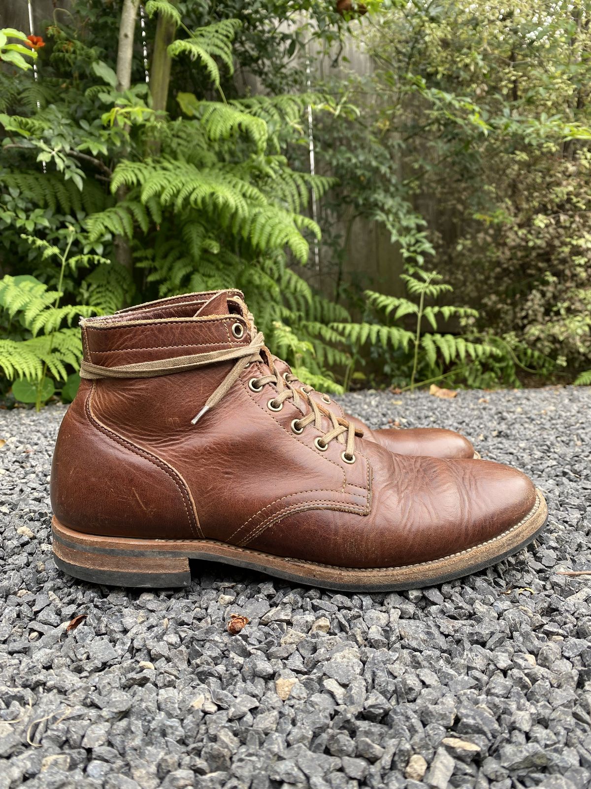 Photo by patinathunderdome on May 6, 2022 of the Viberg Service Boot in Horween Dark Rubber Dublin.