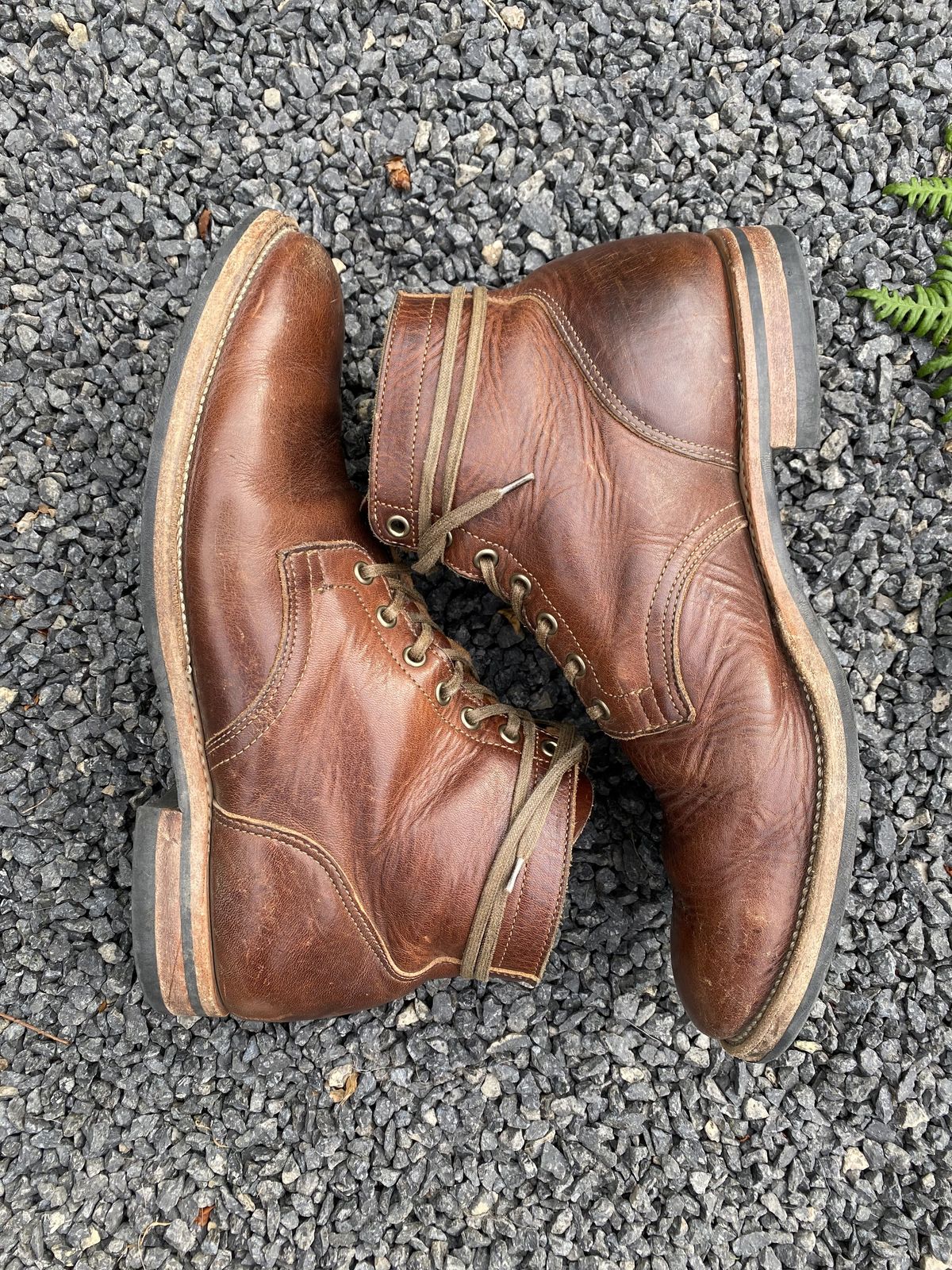 Photo by patinathunderdome on May 6, 2022 of the Viberg Service Boot in Horween Dark Rubber Dublin.