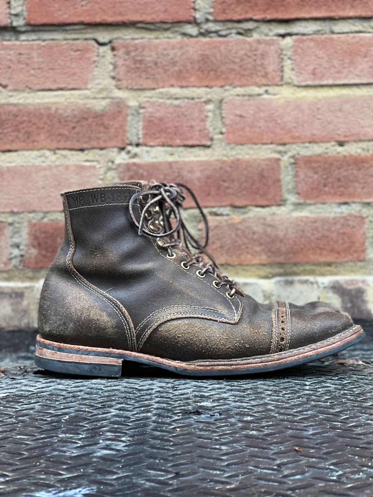 Photo by patinathunderdome on May 5, 2022 of the White's MP-M1TC in Horween Olive Waxed Flesh.