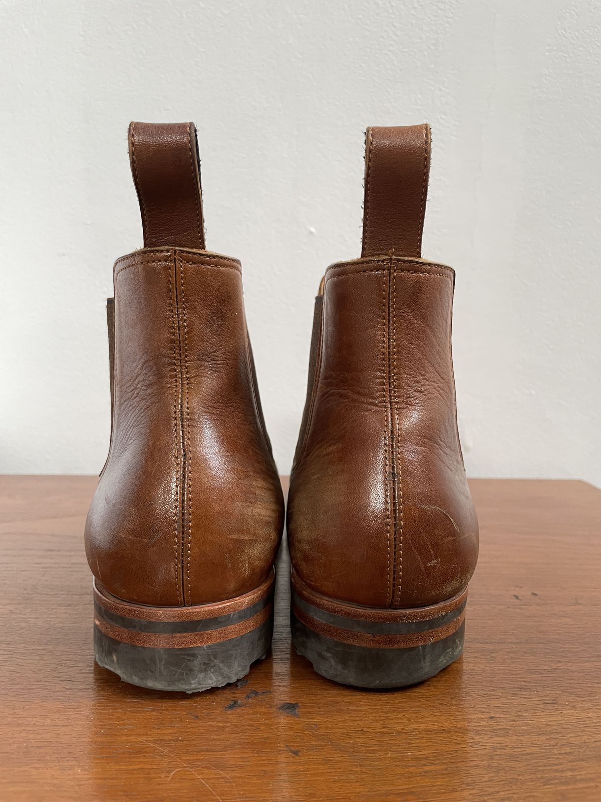 Photo by patinathunderdome on March 4, 2022 of the Benzein The Seventh Chelsea Boot in Shinki Brown Oiled Horsebutt.