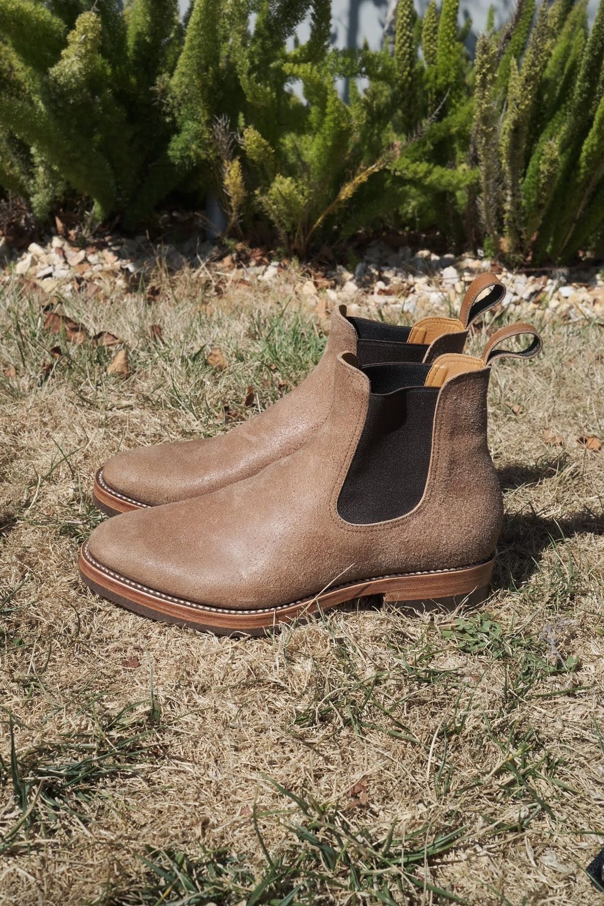 Photo by patinathunderdome on September 30, 2021 of the Benzein The Seventh Chelsea Boot in Maryam Toscanello Waxed Reverse Horsebutt.