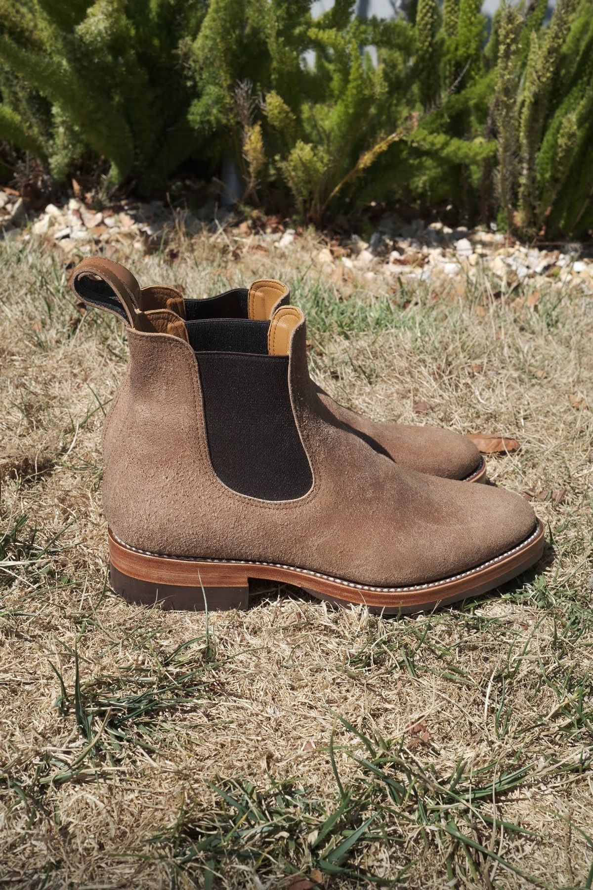 Photo by patinathunderdome on September 30, 2021 of the Benzein The Seventh Chelsea Boot in Maryam Toscanello Waxed Reverse Horsebutt.