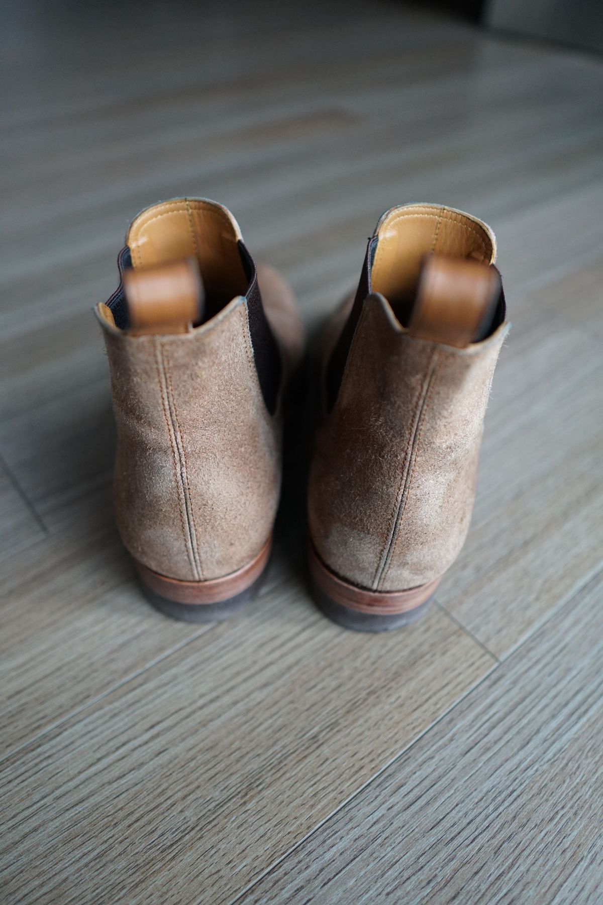 Photo by patinathunderdome on November 6, 2021 of the Benzein The Seventh Chelsea Boot in Maryam Toscanello Waxed Reverse Horsebutt.