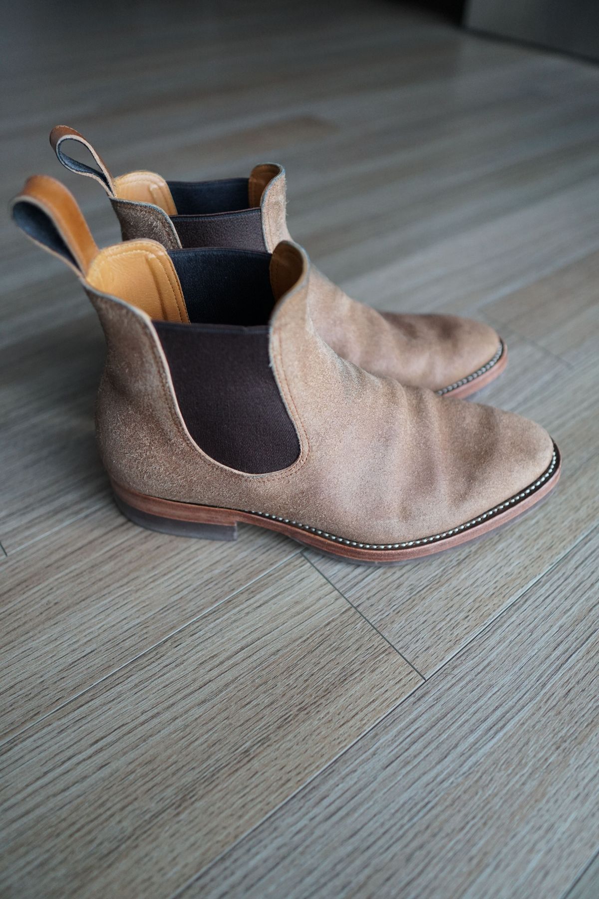 Photo by patinathunderdome on November 6, 2021 of the Benzein The Seventh Chelsea Boot in Maryam Toscanello Waxed Reverse Horsebutt.