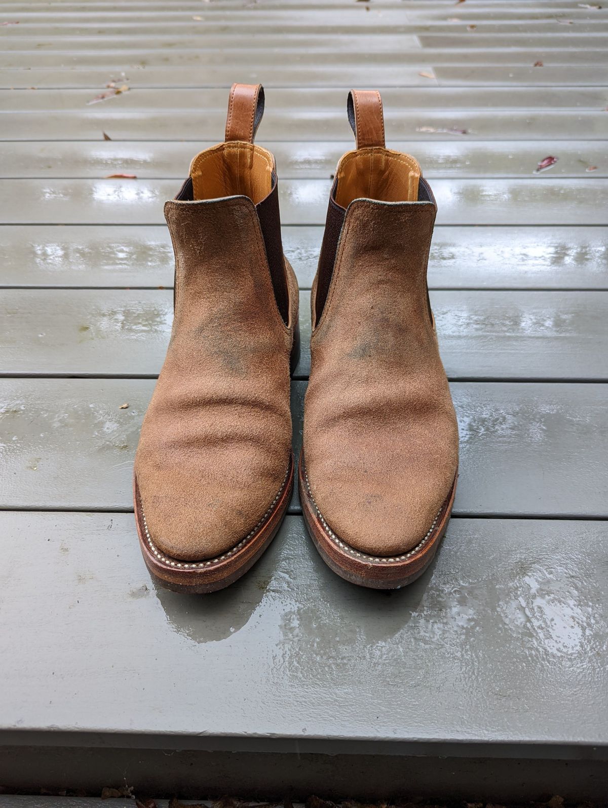 Photo by patinathunderdome on January 4, 2022 of the Benzein The Seventh Chelsea Boot in Maryam Toscanello Waxed Reverse Horsebutt.