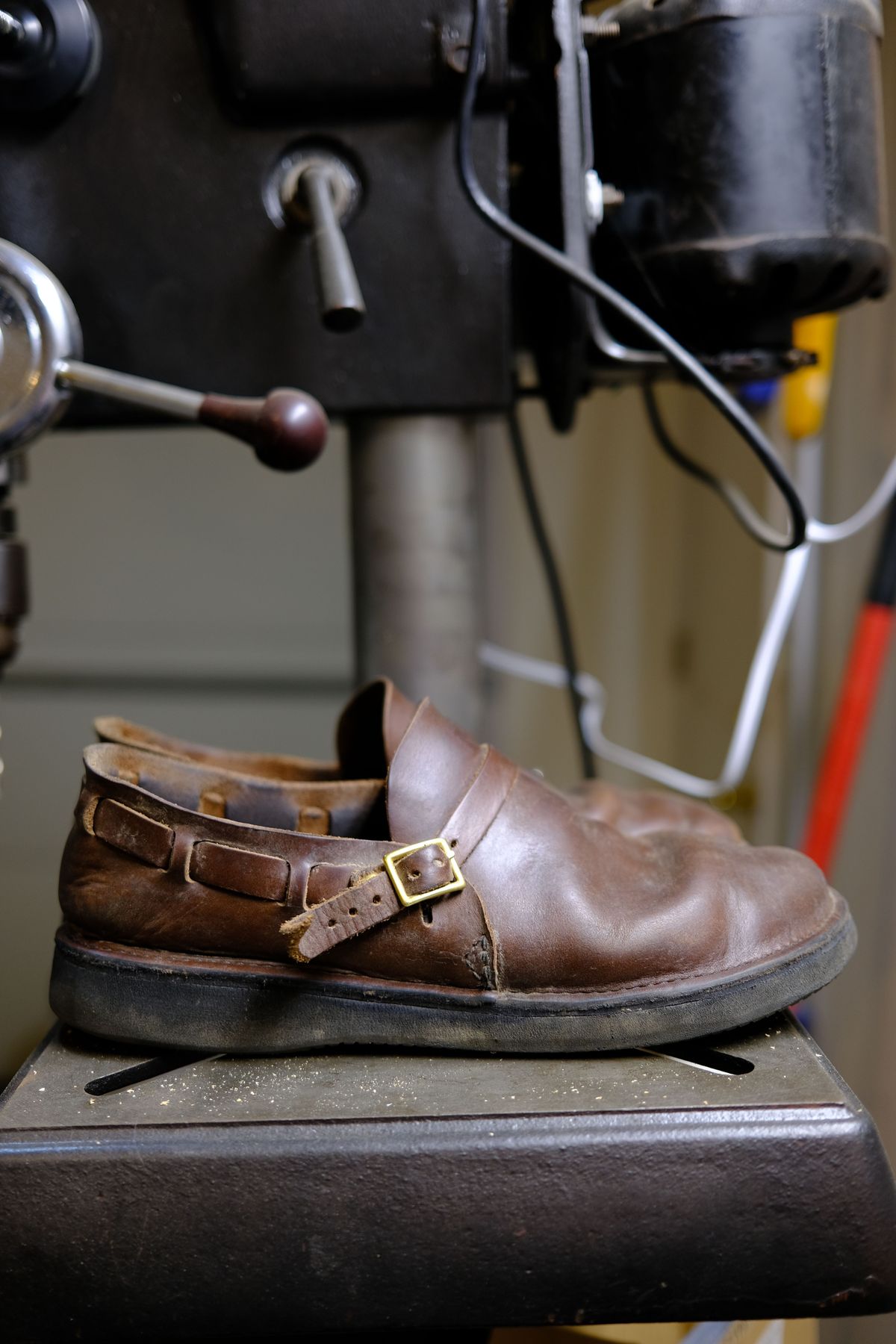 Photo by patinathunderdome on January 1, 2022 of the Aurora Shoe Co. Middle English in Horween Brown Chromexcel.
