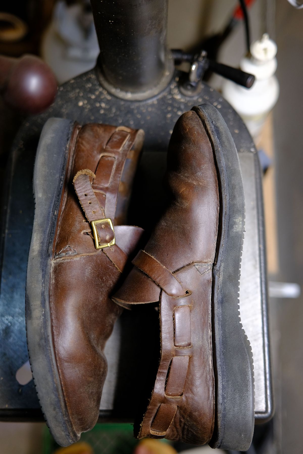 Photo by patinathunderdome on January 1, 2022 of the Aurora Shoe Co. Middle English in Horween Brown Chromexcel.