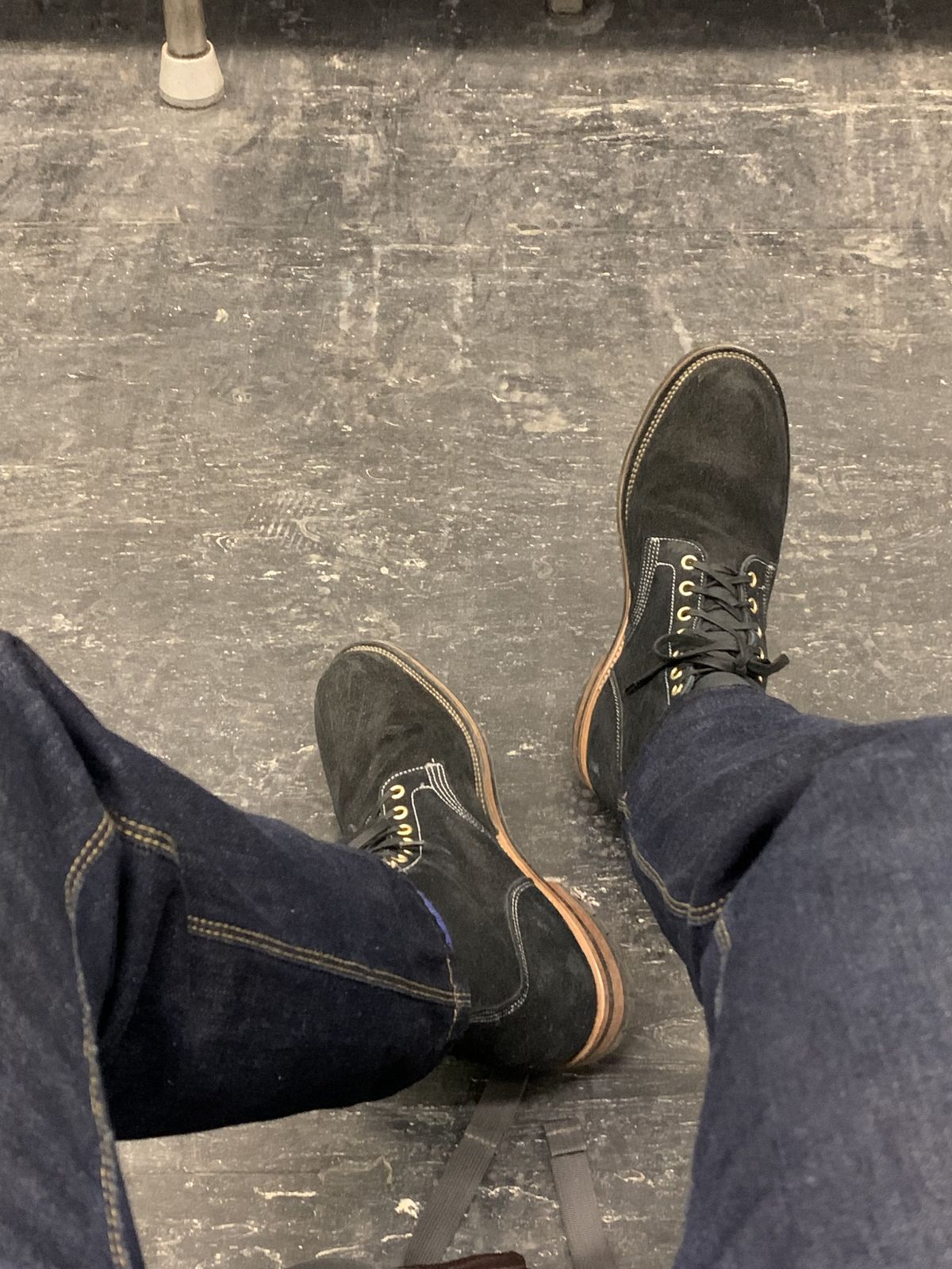 Photo by patinathunderdome on February 6, 2022 of the Viberg Boondocker in Horween Petrol Chamois Roughout.