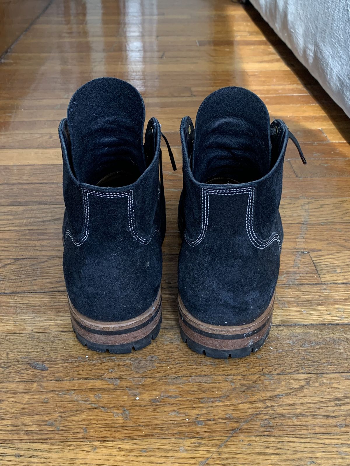 Photo by patinathunderdome on February 6, 2022 of the Viberg Boondocker in Horween Petrol Chamois Roughout.