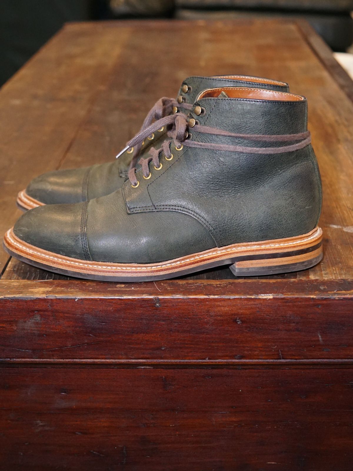 Photo by patinathunderdome on November 6, 2021 of the Grant Stone Cap Toe Boot in C.F. Stead Forest Kudu.