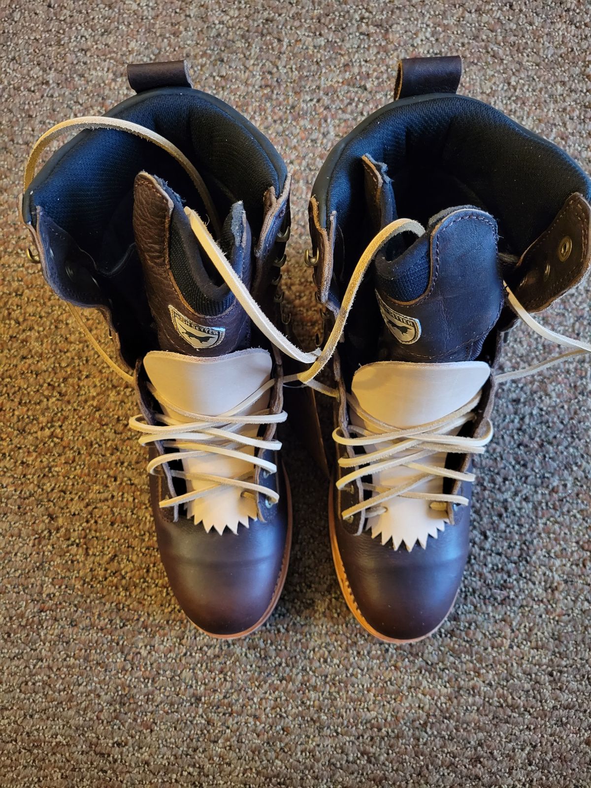 Photo by patinathunderdome on October 1, 2021 of the Irish Setter Mesabi in Brown Full Grain Waterproof.