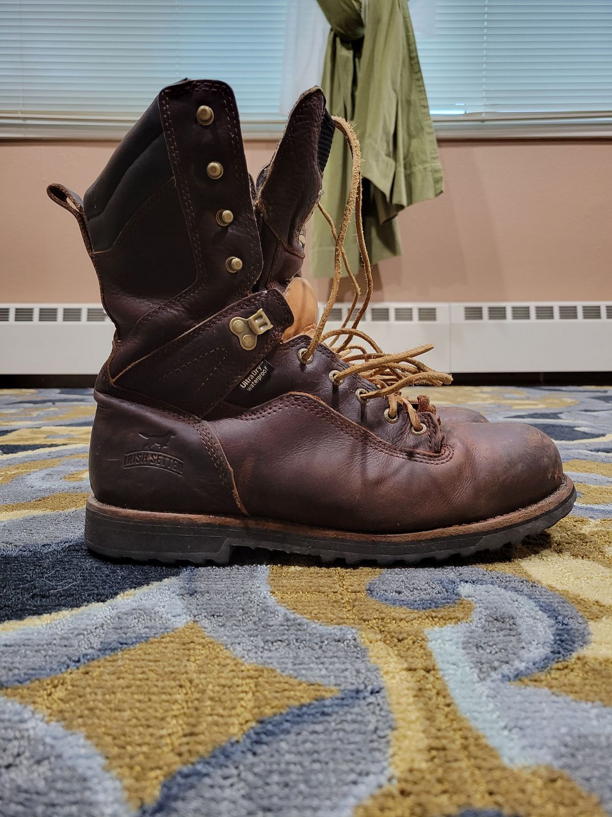 Photo by patinathunderdome on March 4, 2022 of the Irish Setter Mesabi in Brown Full Grain Waterproof.