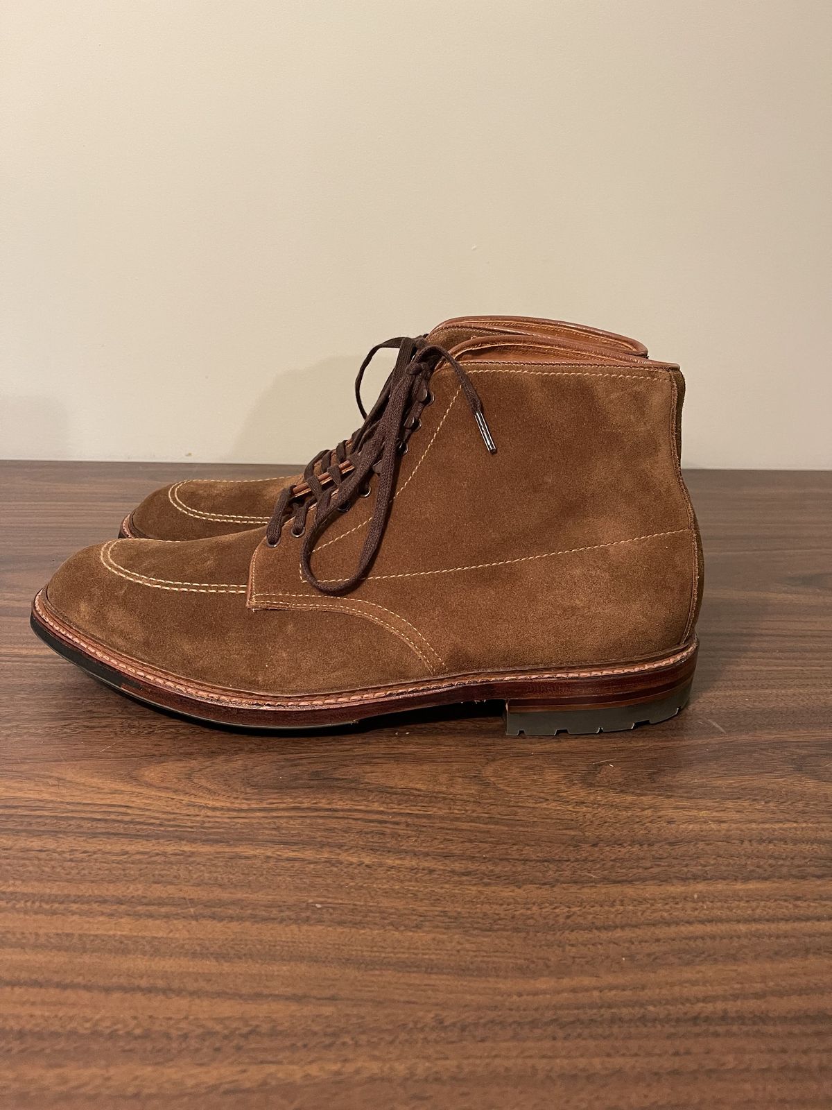 Photo by patinathunderdome on October 3, 2021 of the Alden Indy Boot in C.F. Stead Snuff Repello Calf Suede.