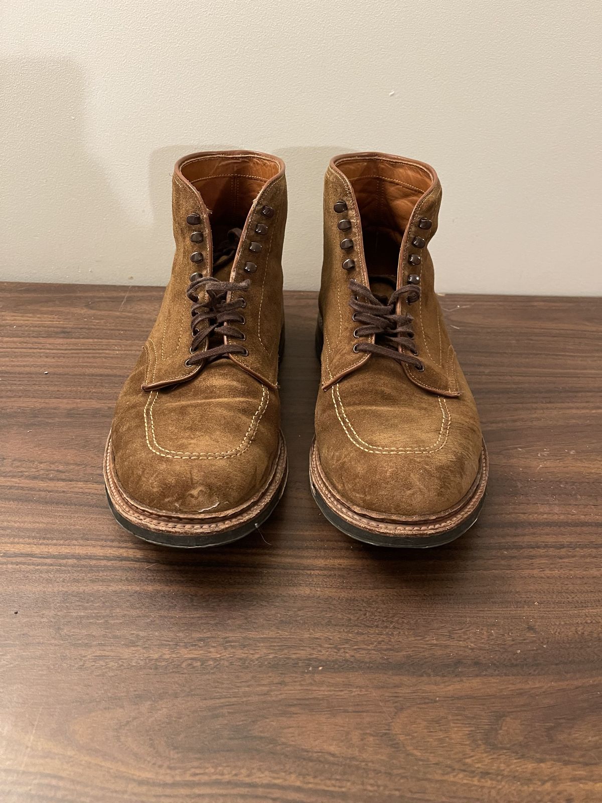 Photo by patinathunderdome on January 5, 2022 of the Alden Indy Boot in C.F. Stead Snuff Repello Calf Suede.