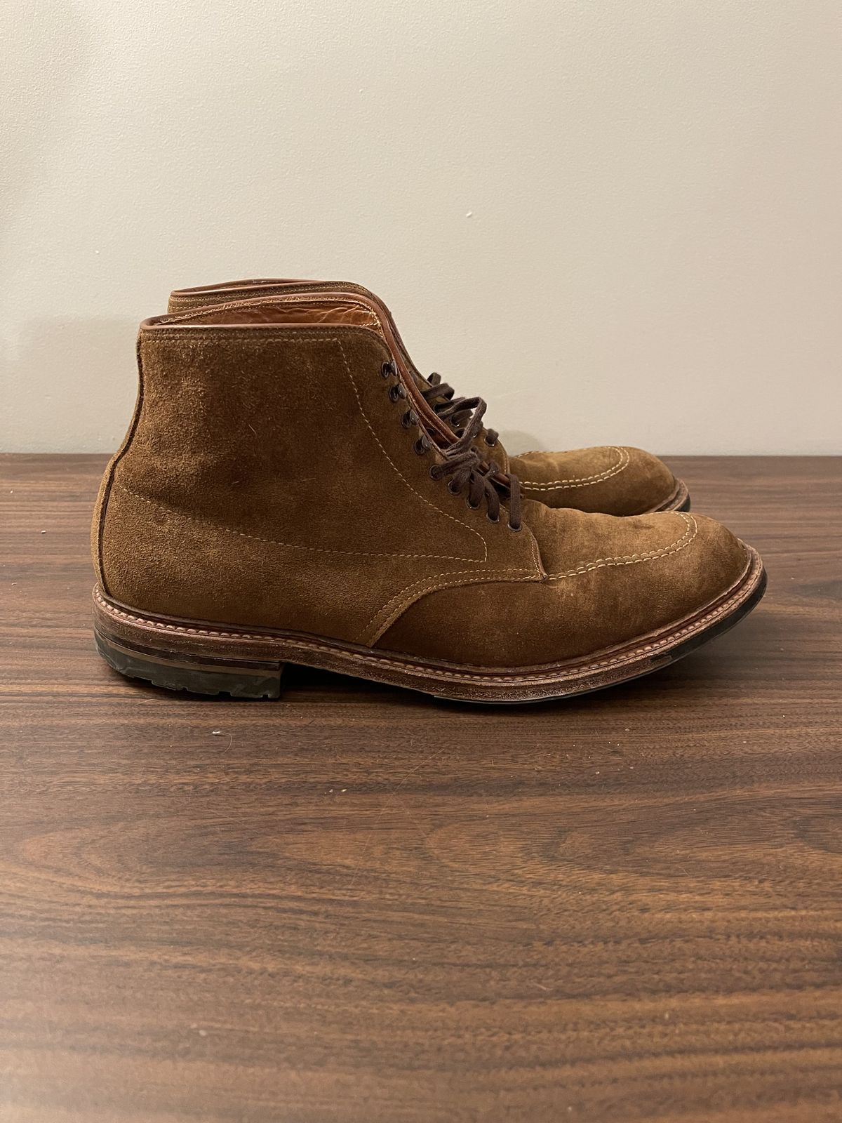 Photo by patinathunderdome on January 5, 2022 of the Alden Indy Boot in C.F. Stead Snuff Repello Calf Suede.
