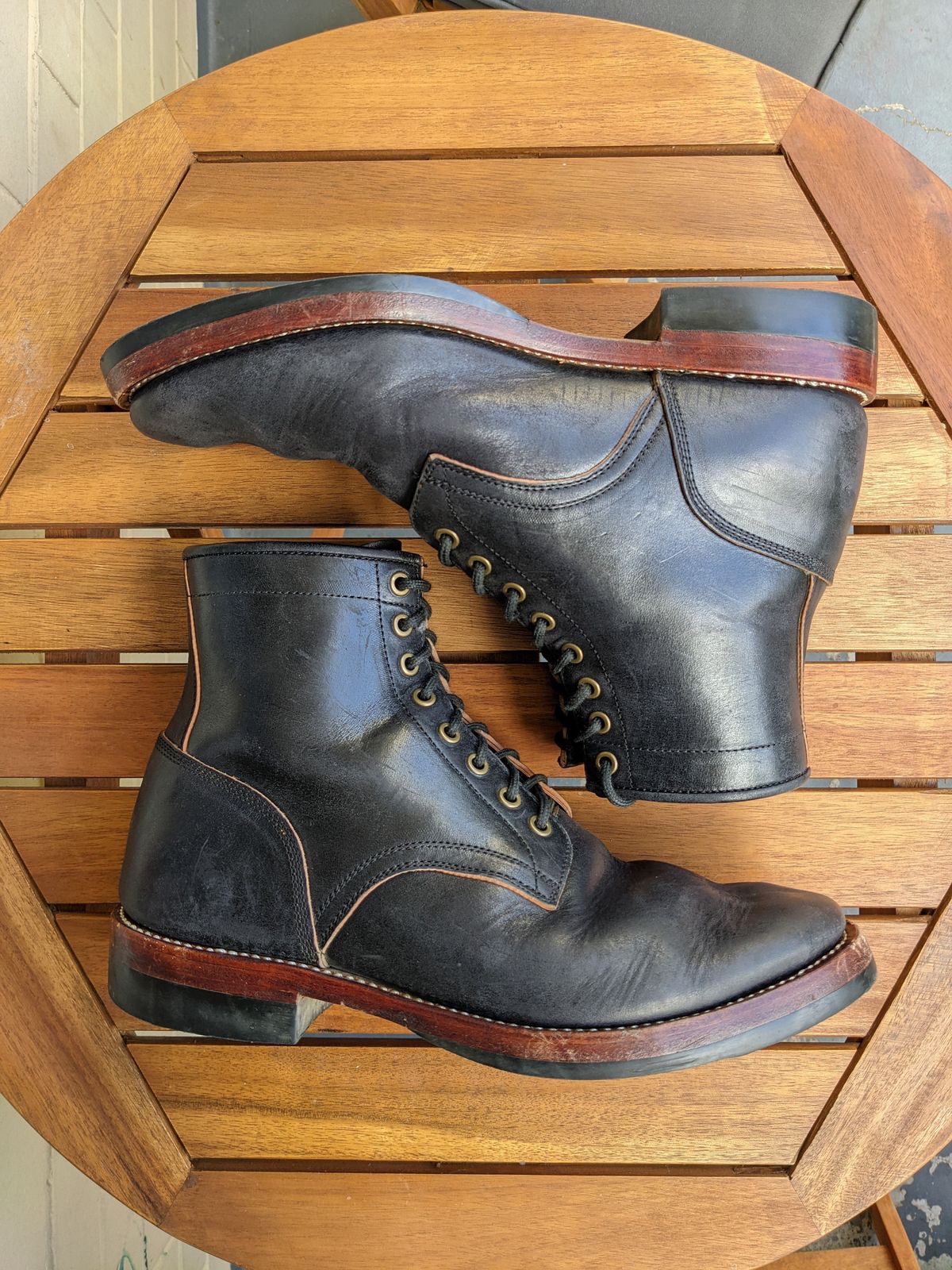 Photo by patinathunderdome on December 3, 2021 of the Benzein Kanon Boot in Maryam Black Horsehide.